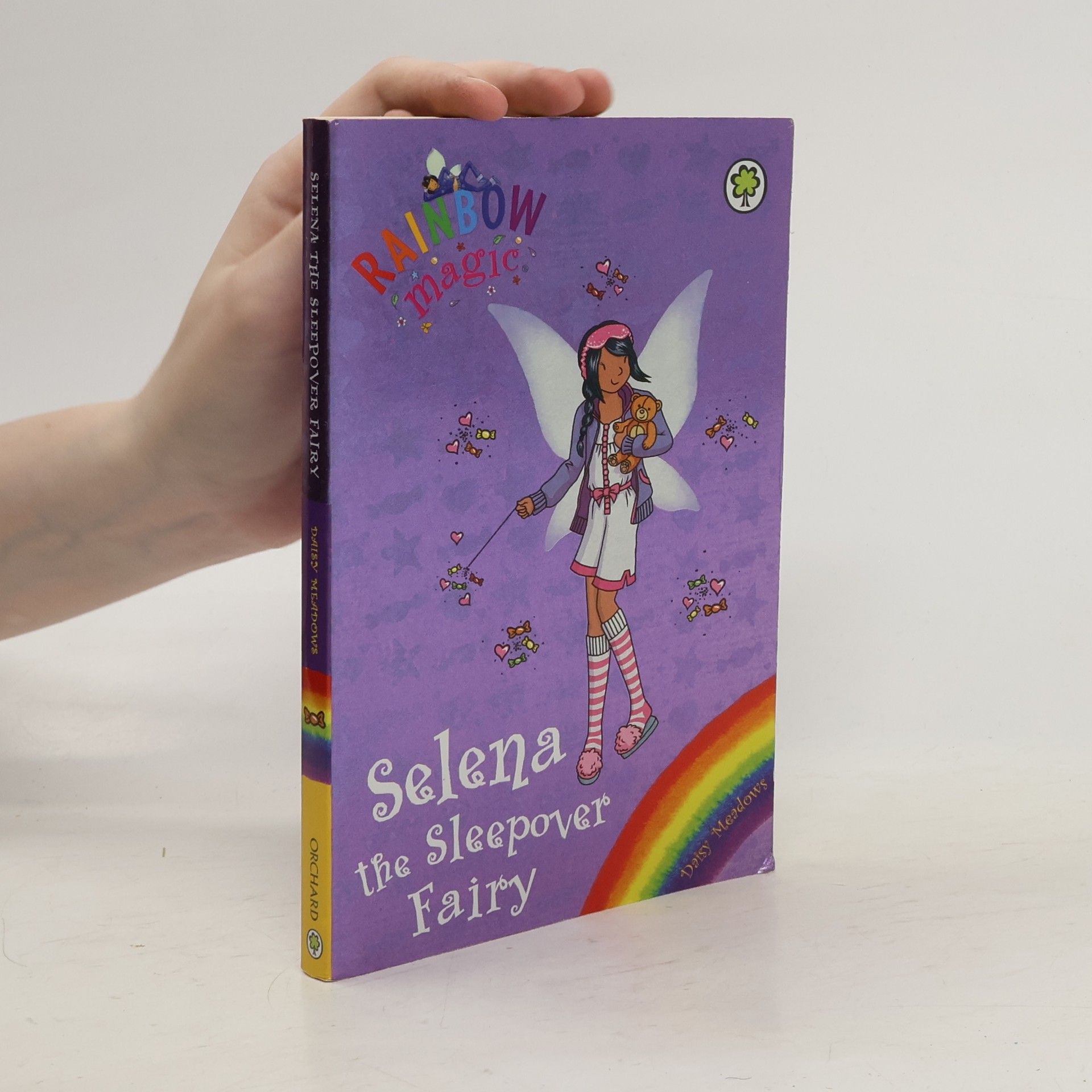 Daisy Meadows Rainbow Magic: Selena the Sleepover Fairy