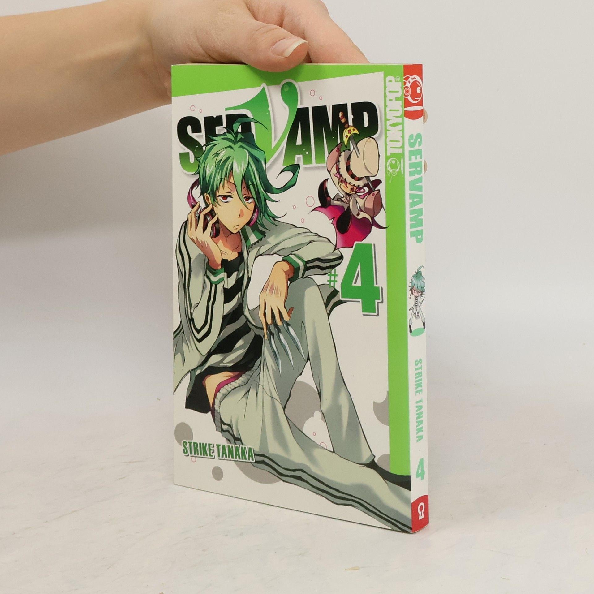 Strike Tanaka Servamp 4