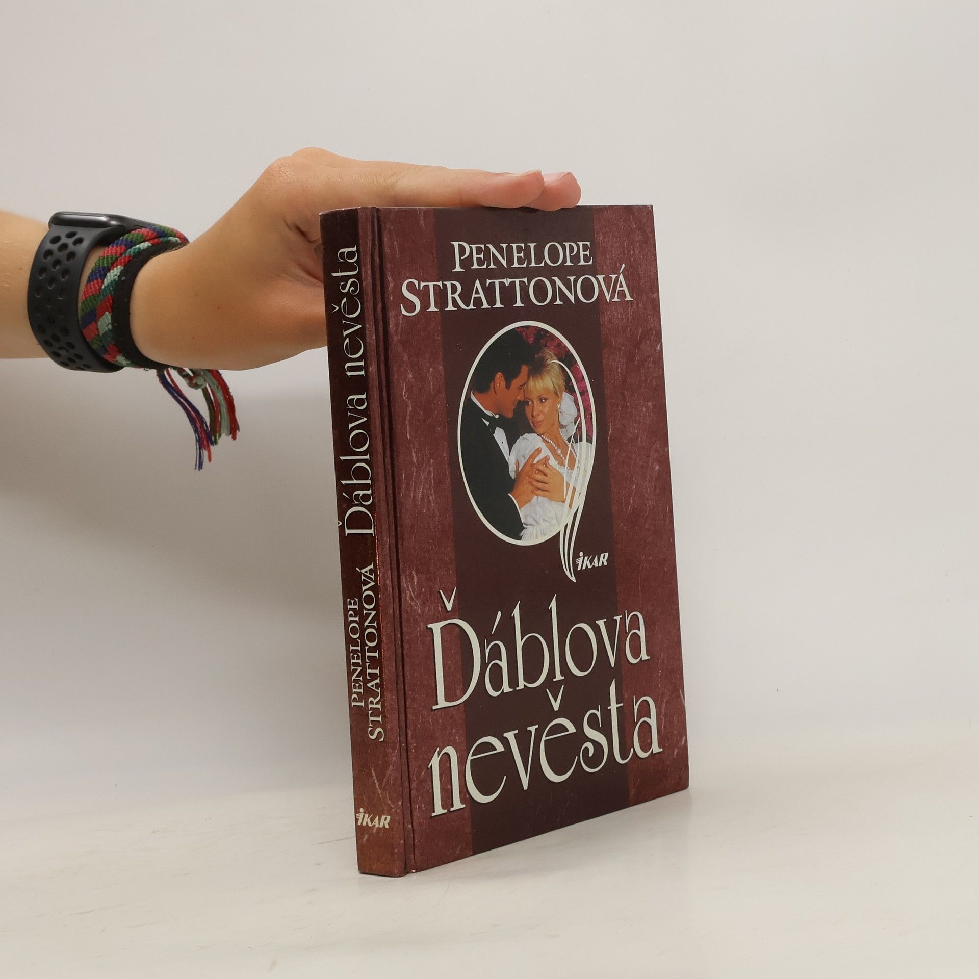 Penelope Stratton Ďáblova nevěsta