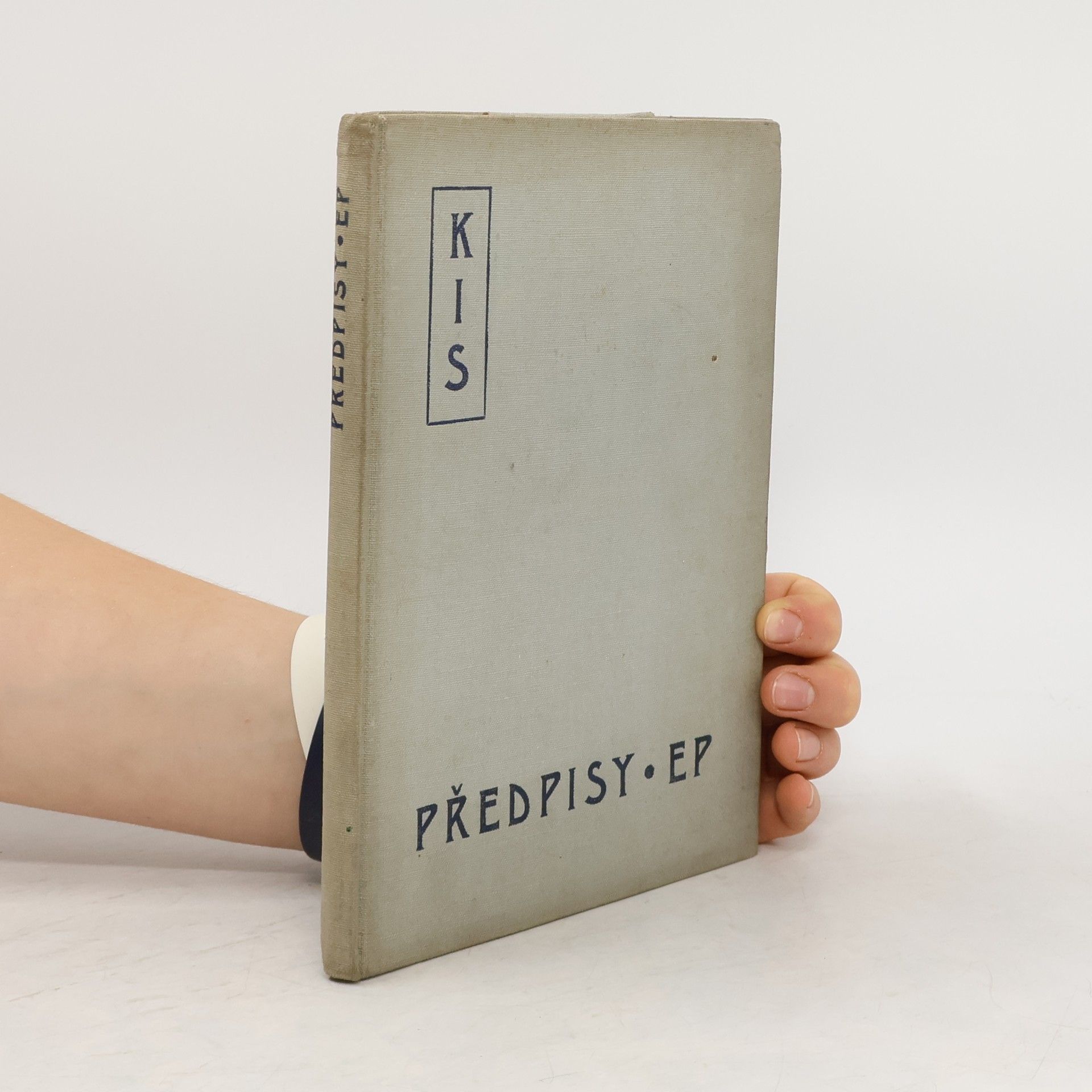 AA.VV. Předpisy pro provádění elektrických instalací, určených k připojení na sítě elektráren hlavního města Prahy