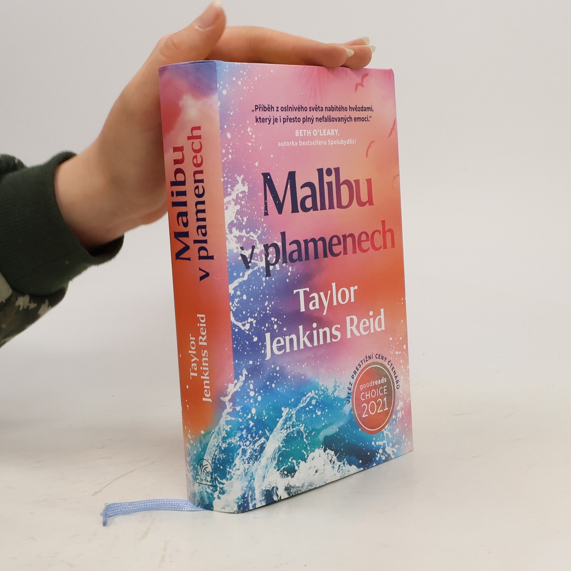 Taylor Jenkins Reid Malibu v plamenech