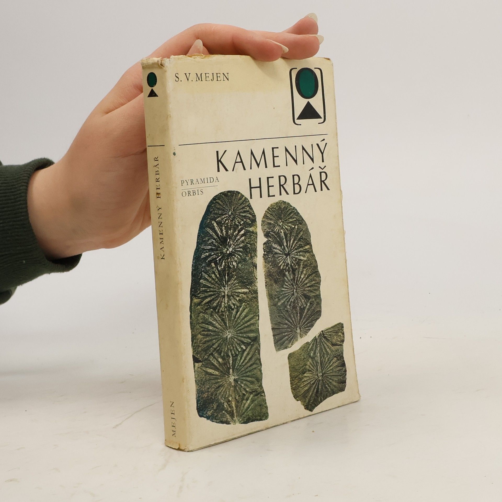 Sergej Viktorovič Mejen Kamenný herbář