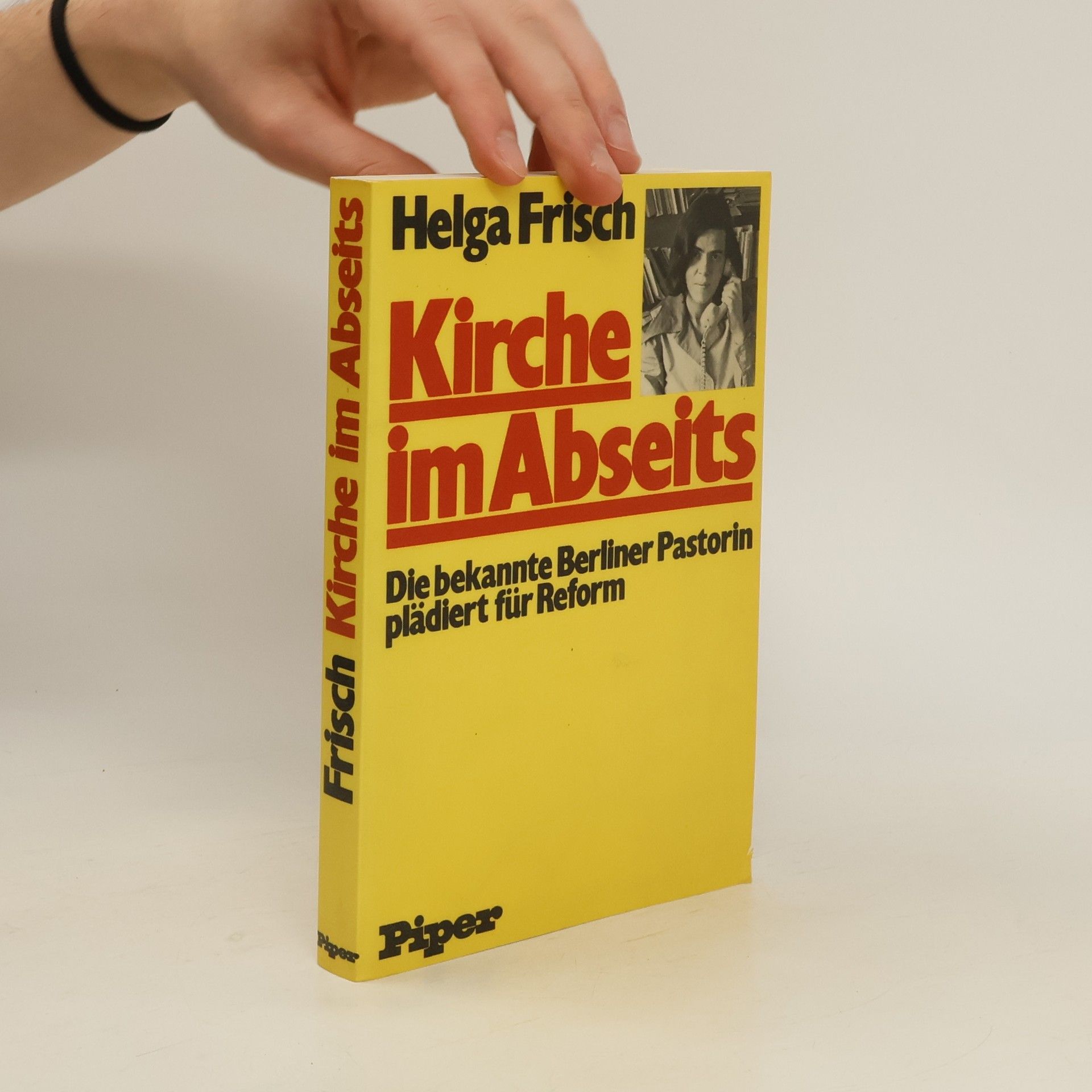 Helga Frisch Kirche im Abseits