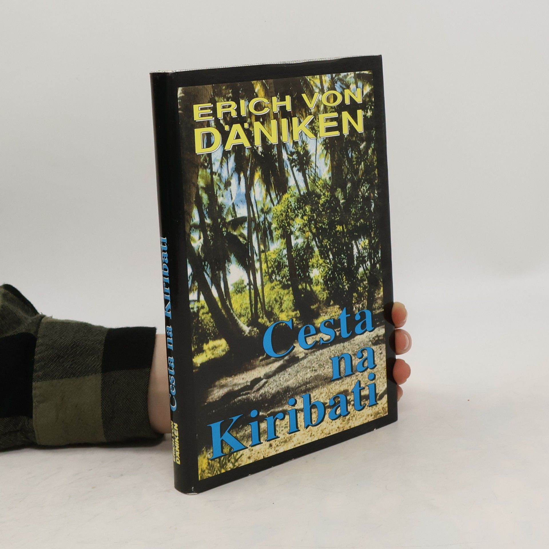 Erich von Däniken Cesta na Kiribati
