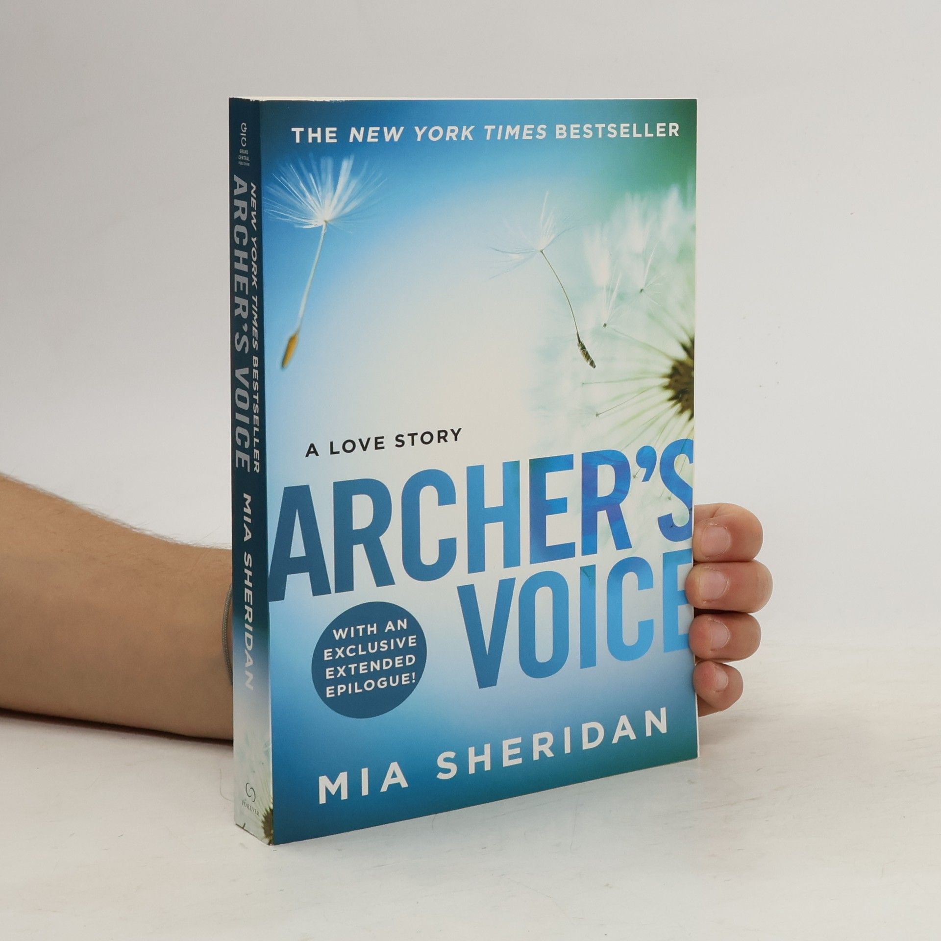 Mia Sheridan Archer's Voice
