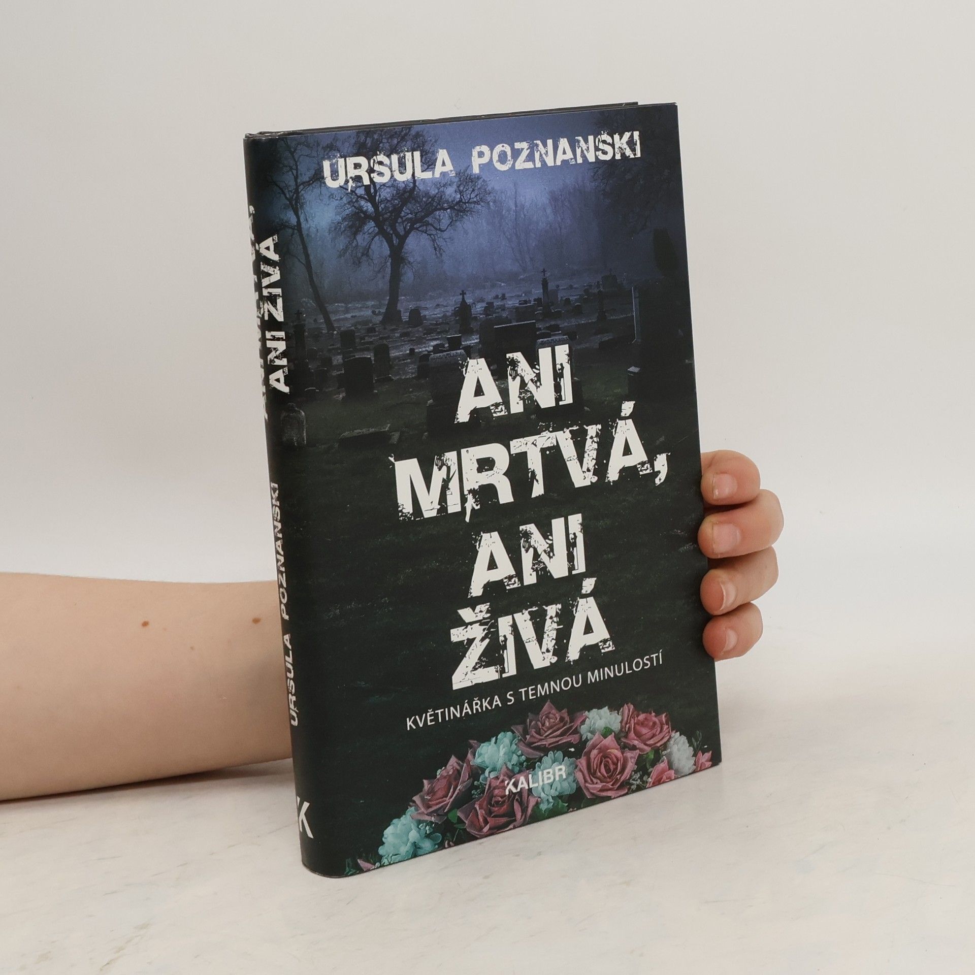 Ursula Poznanski Ani mrtvá, ani živá