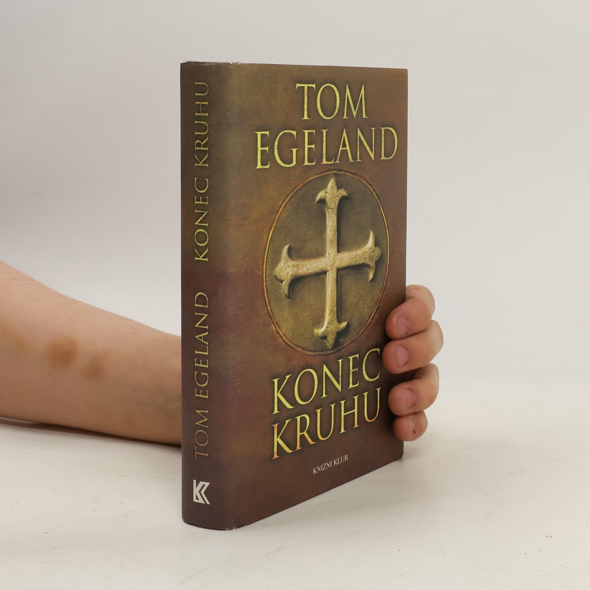 Tom Egeland Konec kruhu