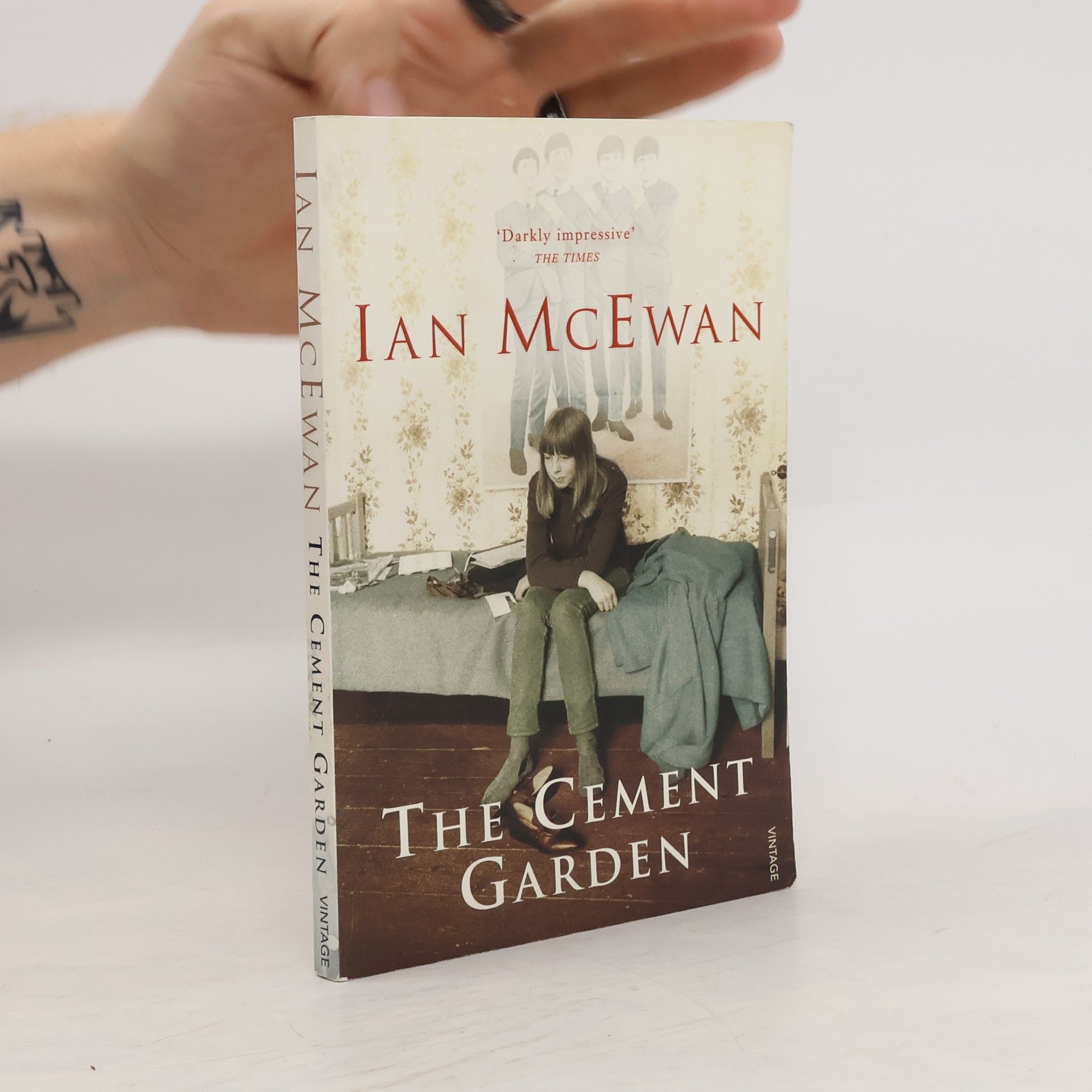 Ian McEwan The cement garden