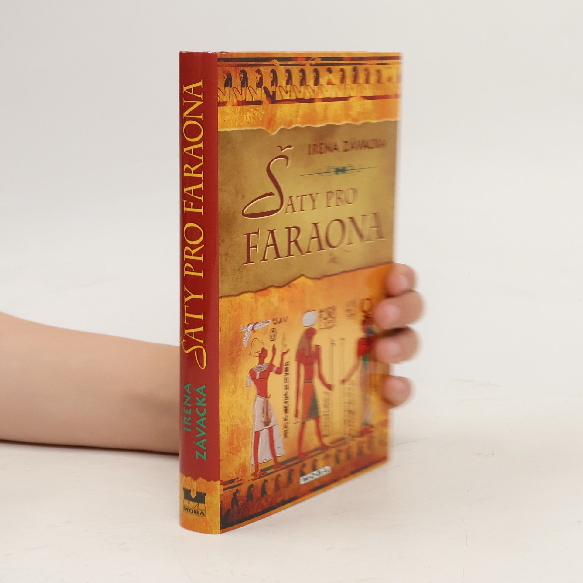 Irena Závacká Šaty pro faraona