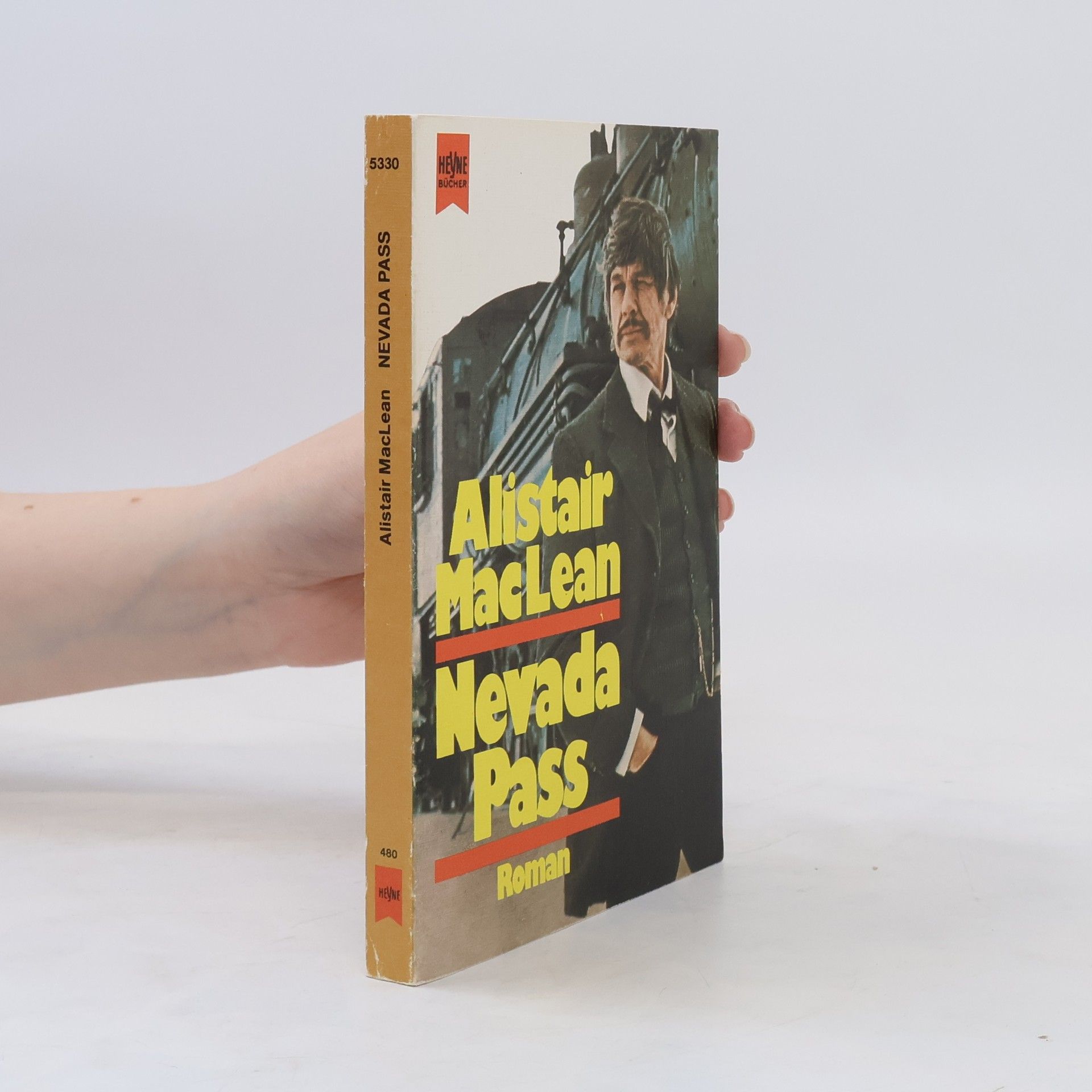 Alistair MacLean Nevada-Pass