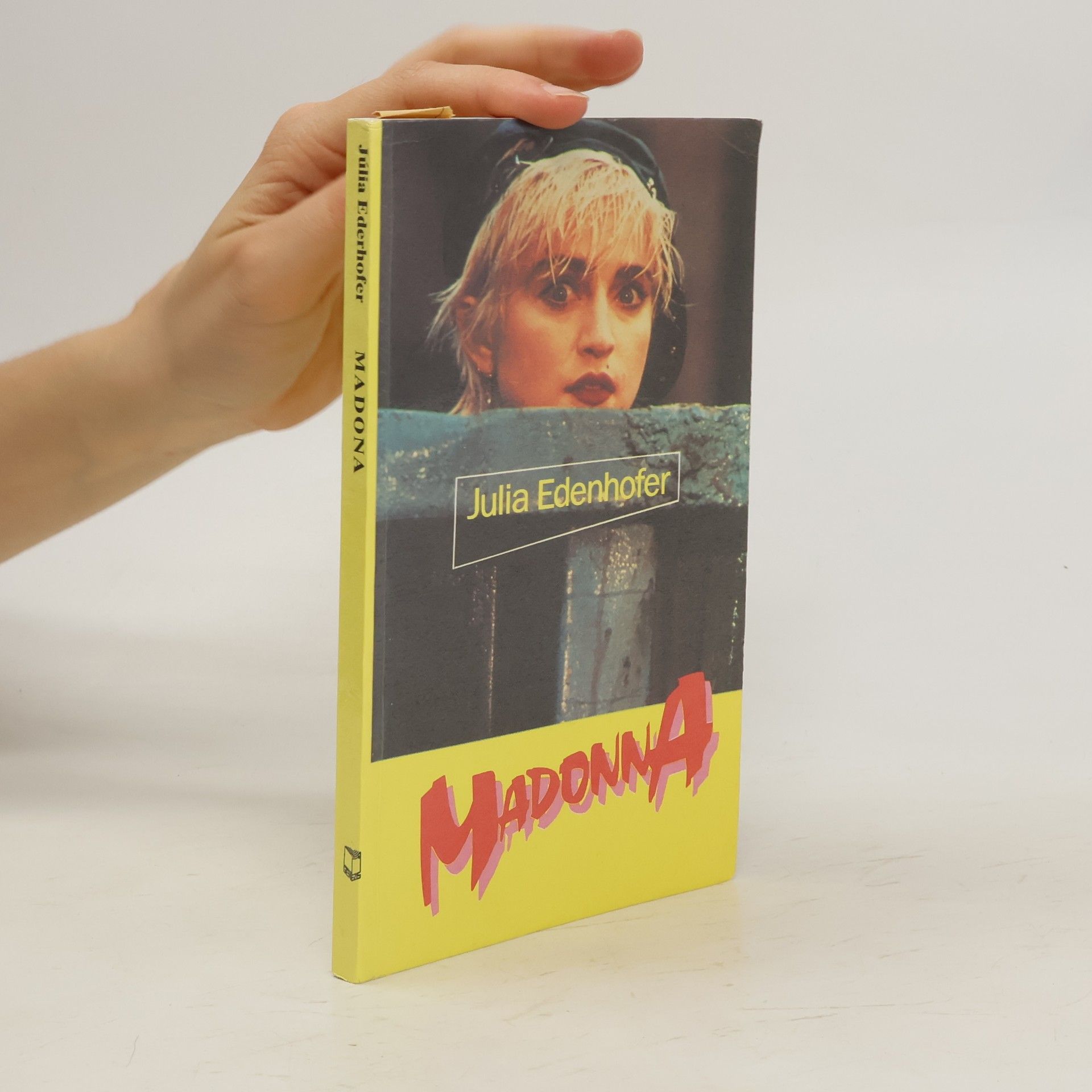 Julia Edenhofer Madonna