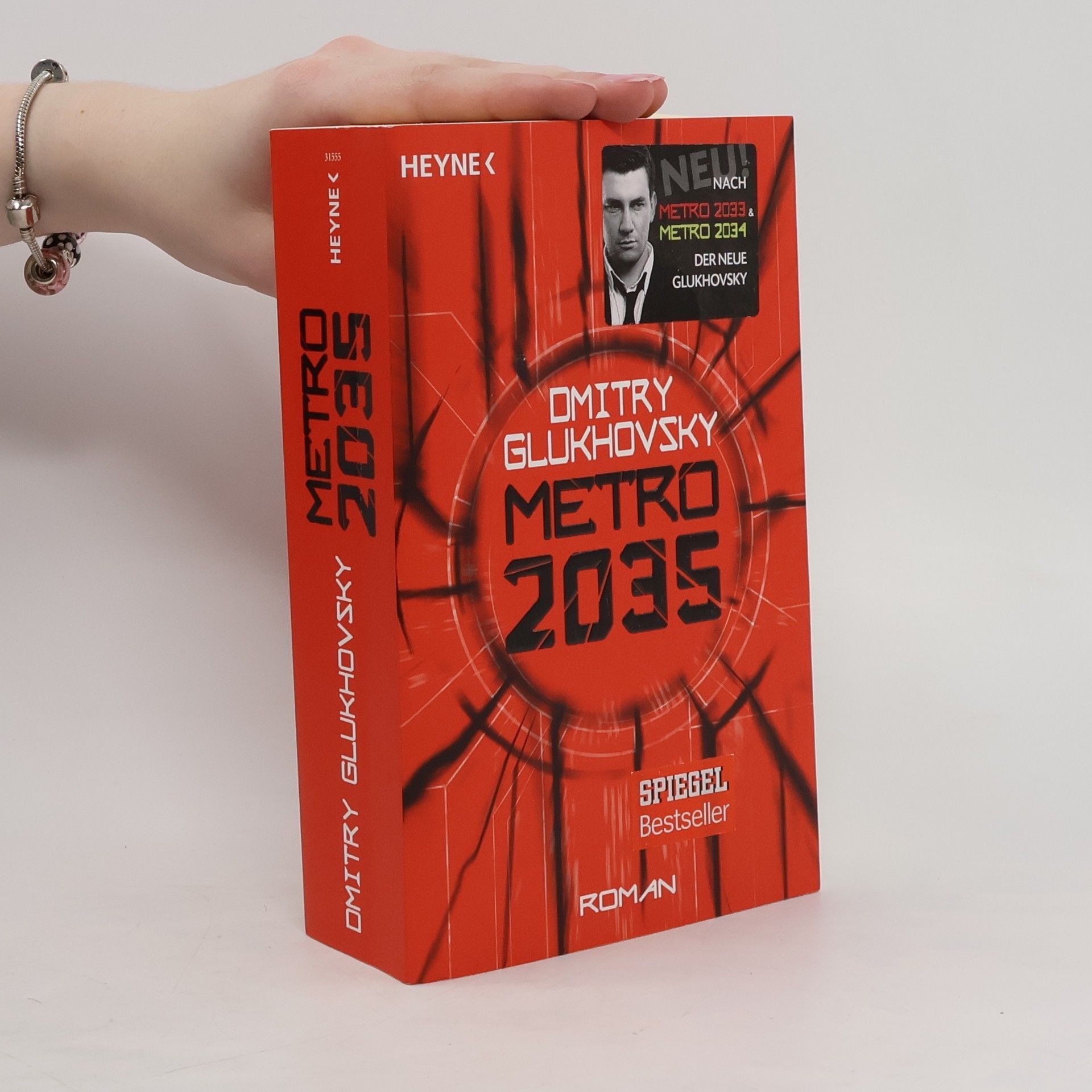 Dmitry Glukhovsky Metro 2035