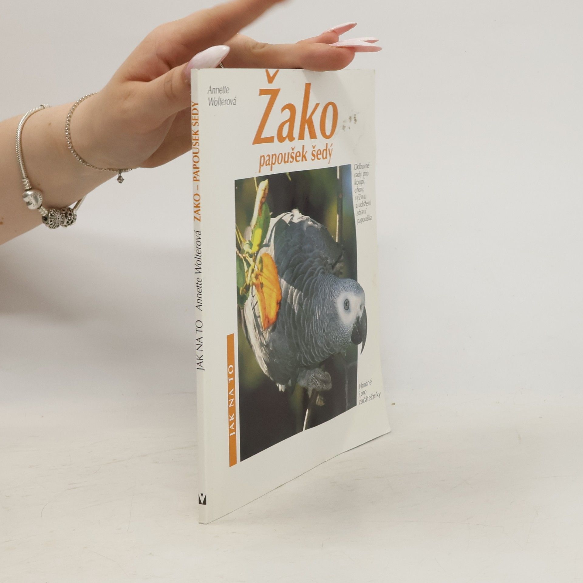 Annette Wolter Žako. Papoušek šedý