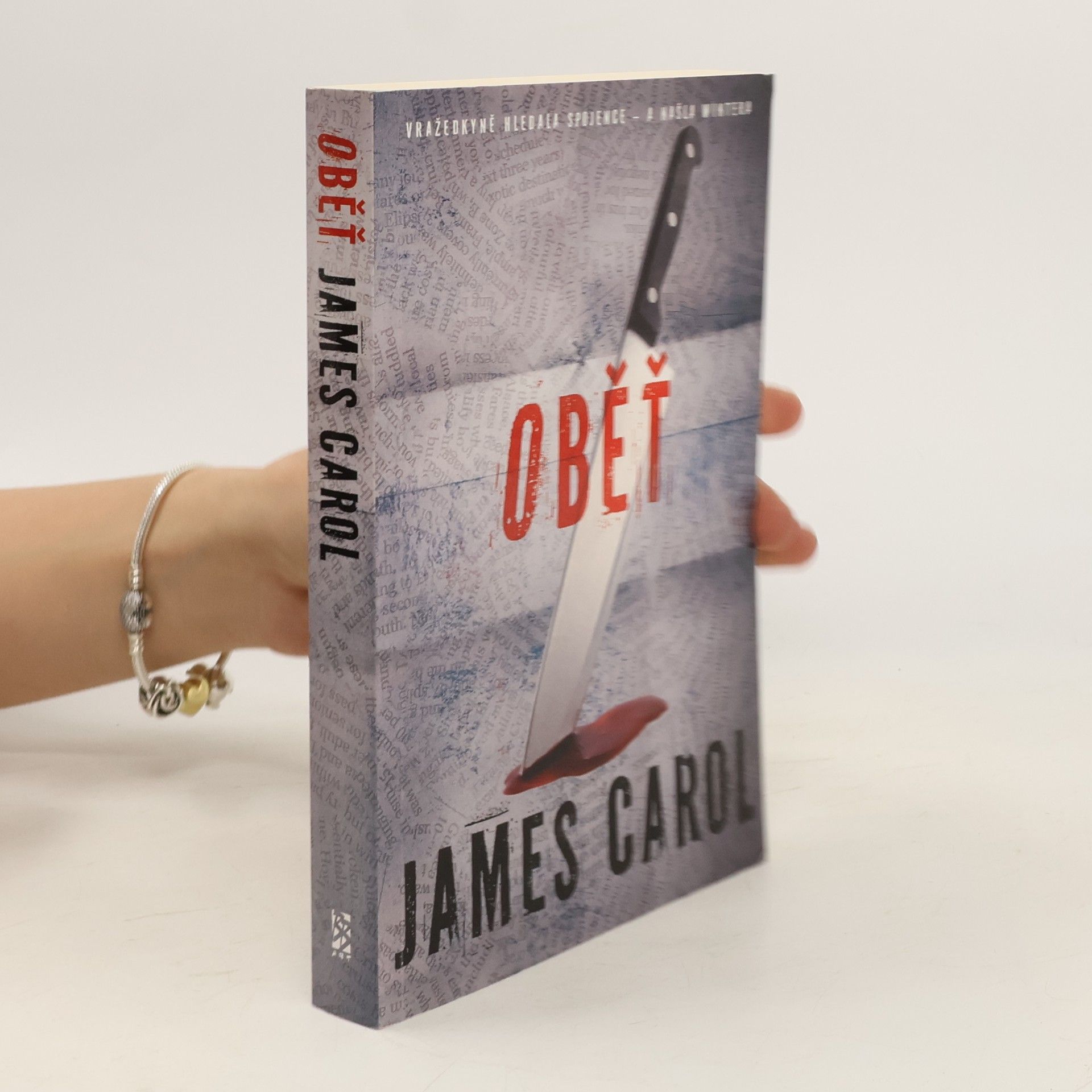 James Carol Oběť