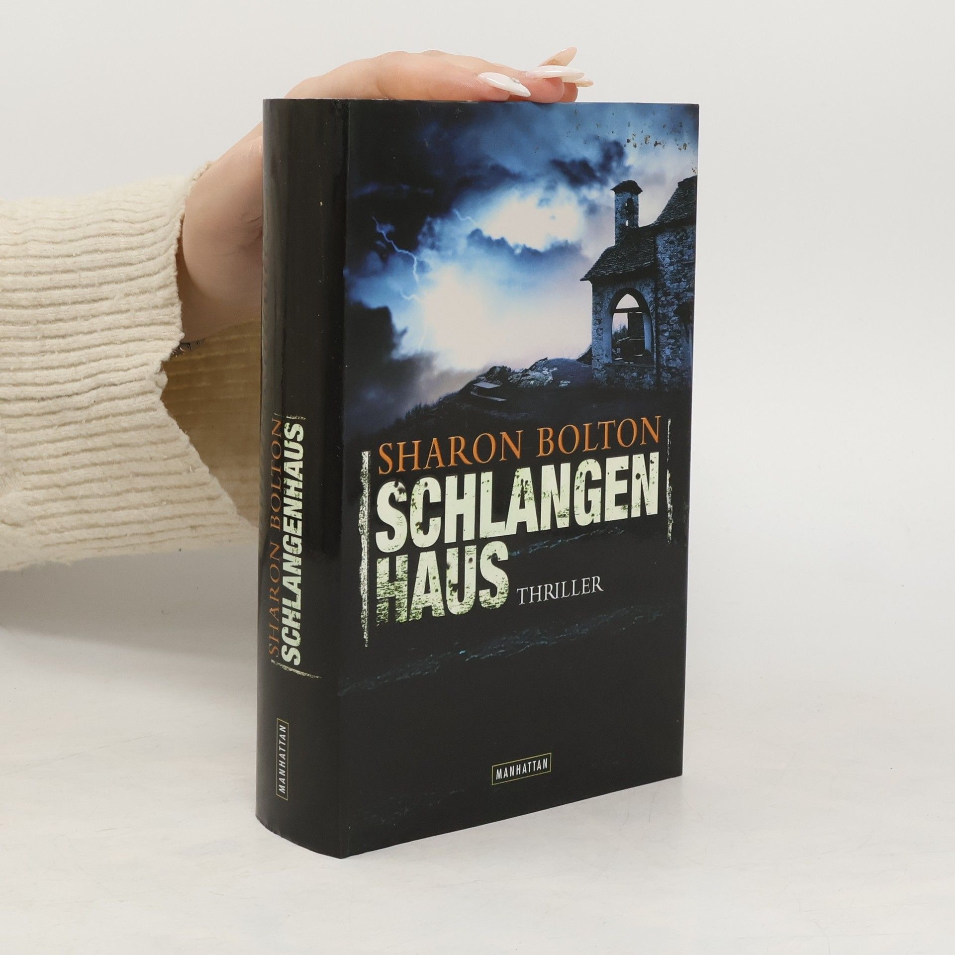 S. J. Bolton Schlangenhaus