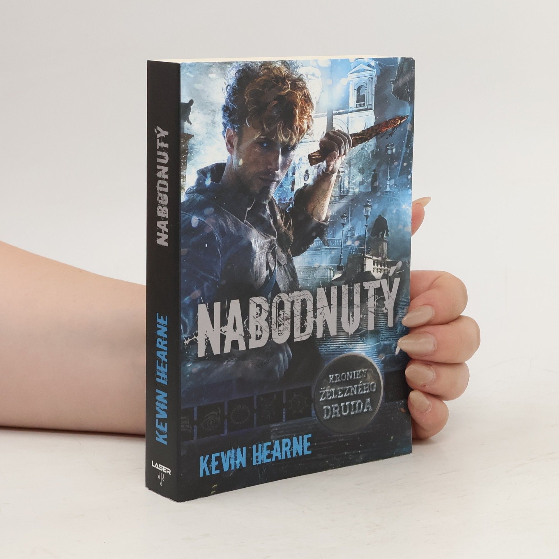 Kevin Hearne Nabodnutý. Kroniky železného druida
