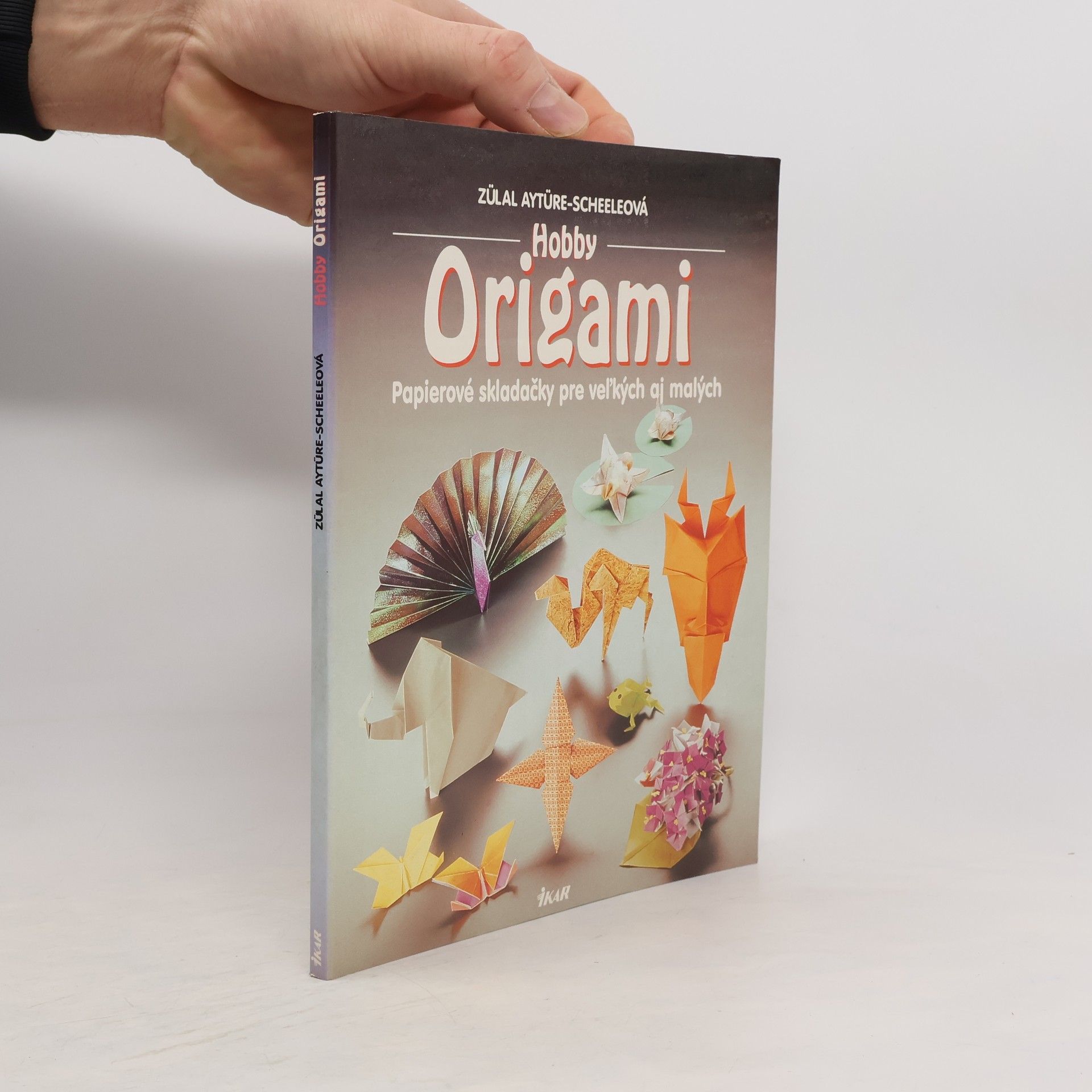 Zülal Aytüre Sheeleová Origami