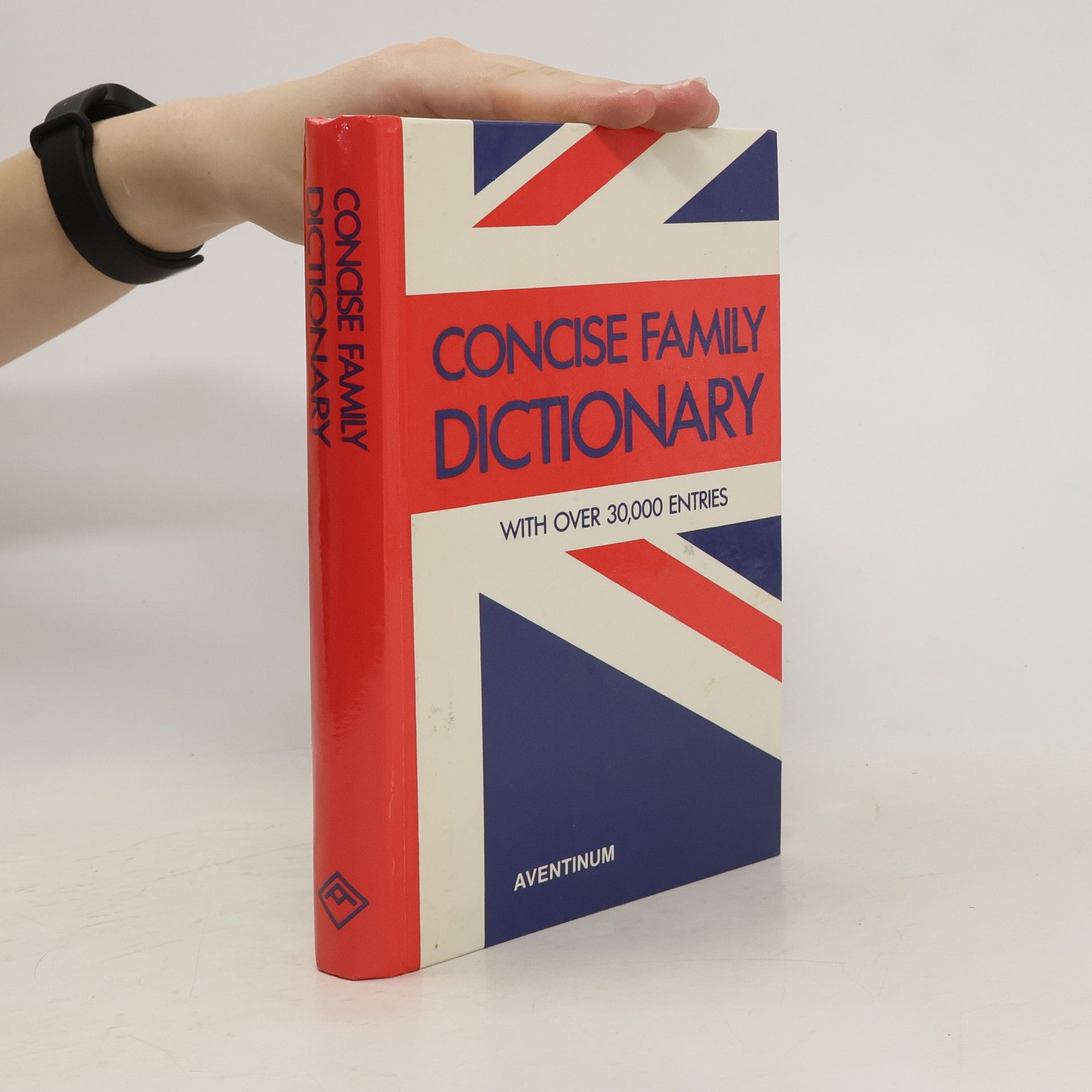 kolektiv Concise Family Dictionary