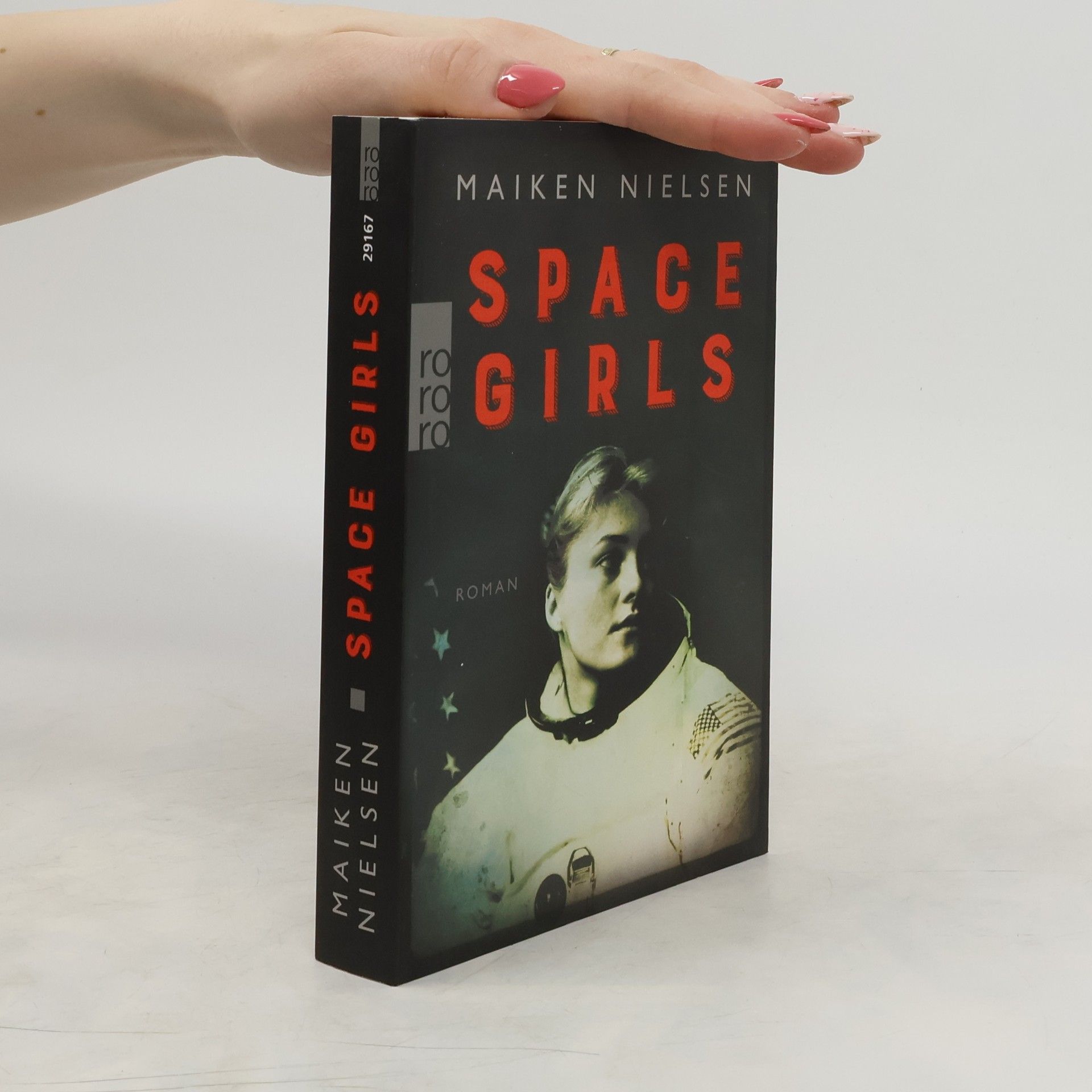 Maiken Nielsen Space Girls