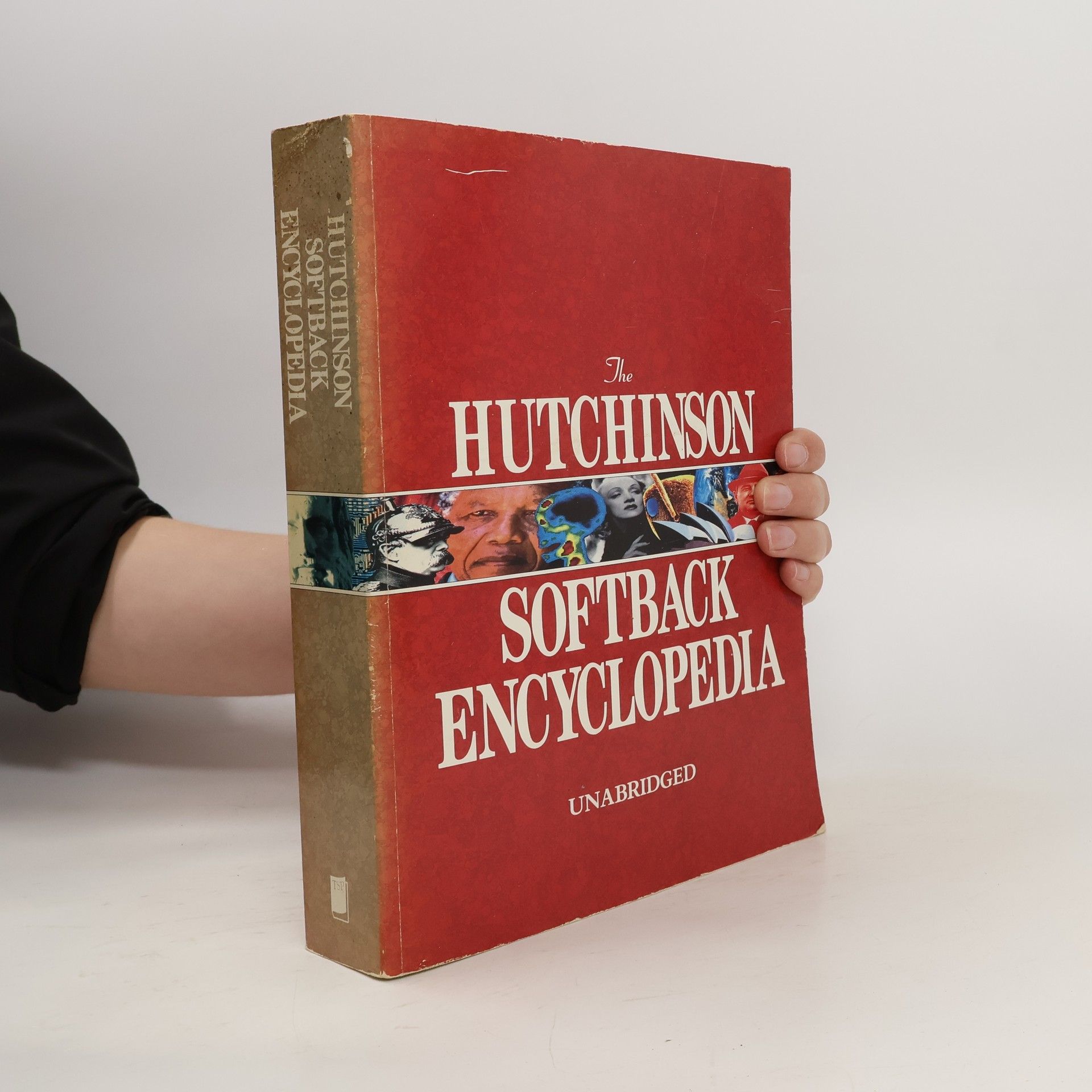 AA.VV. The Hutchinson Softback Encyclopedia