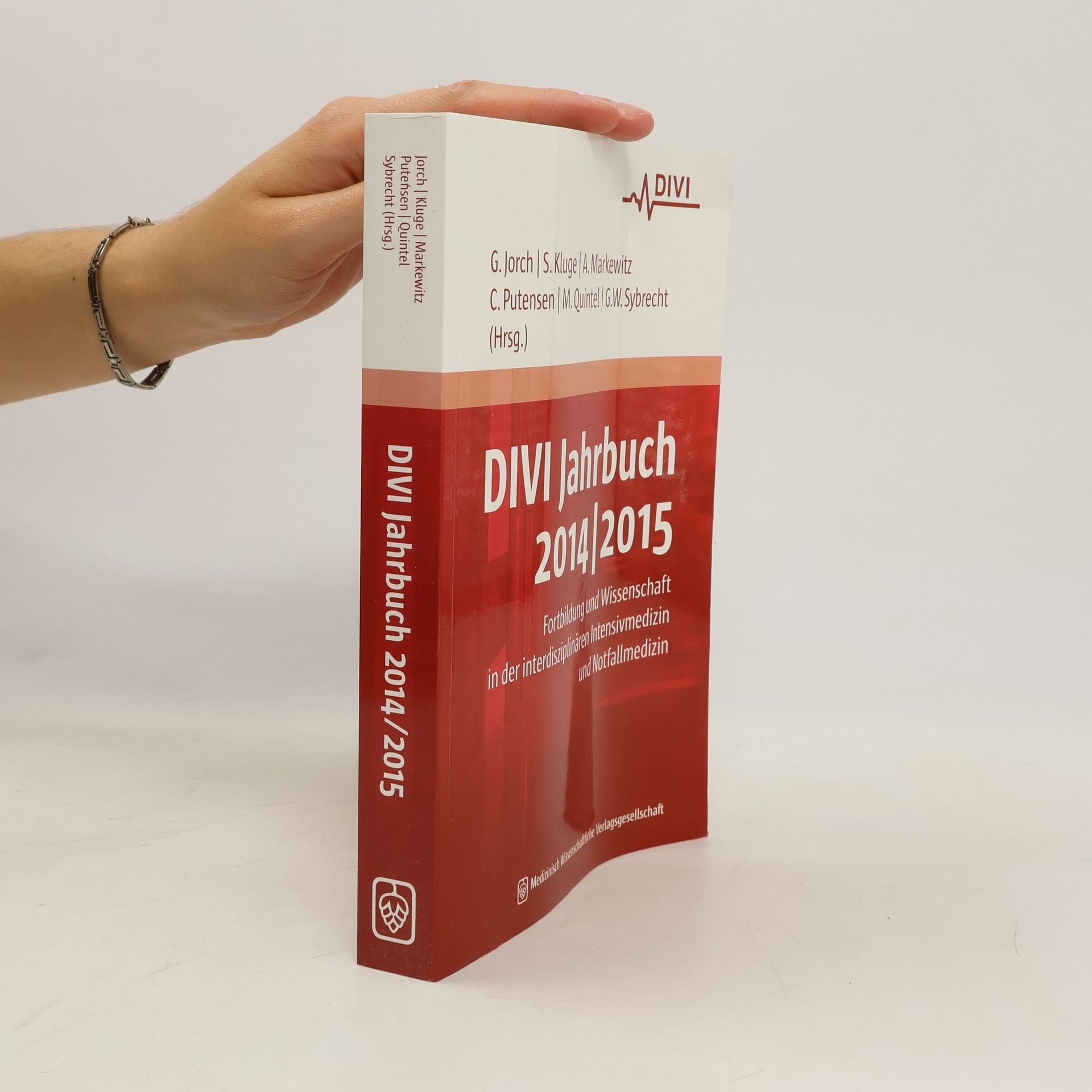 Various authors DIVI Jahrbuch 2014/2015