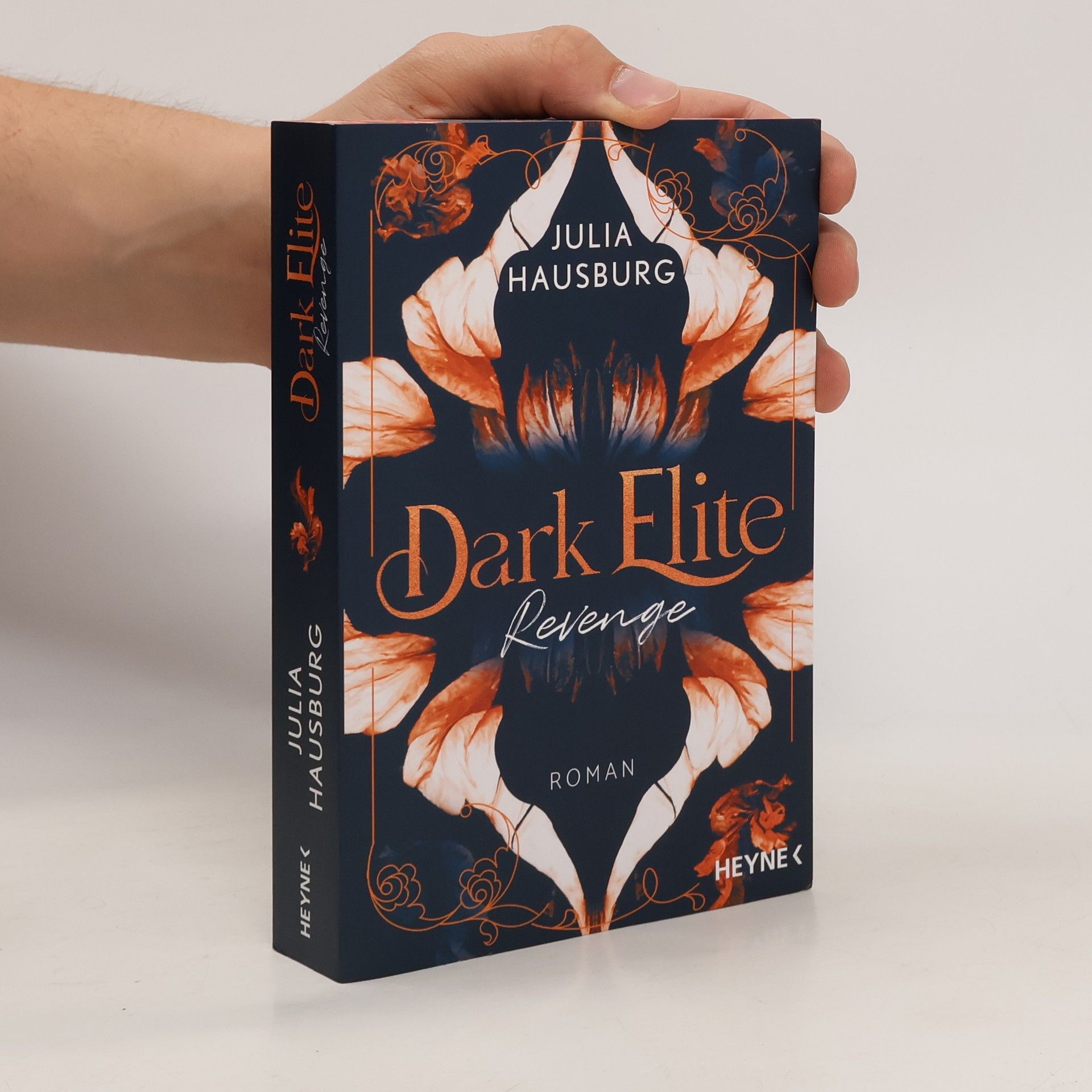 Julia Hausburg Dark Elite – Revenge