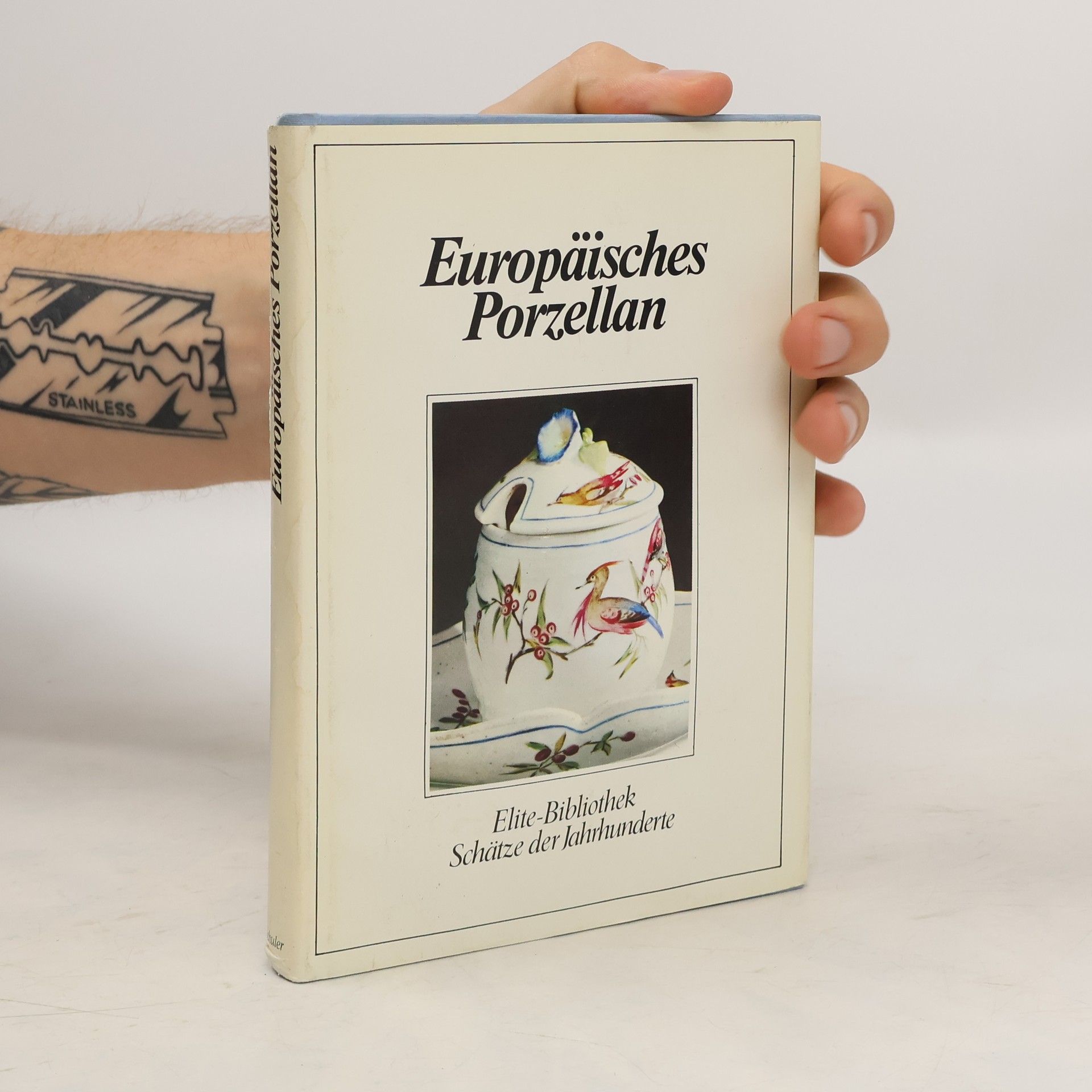 Mina Bacci Europäisches Porzellan