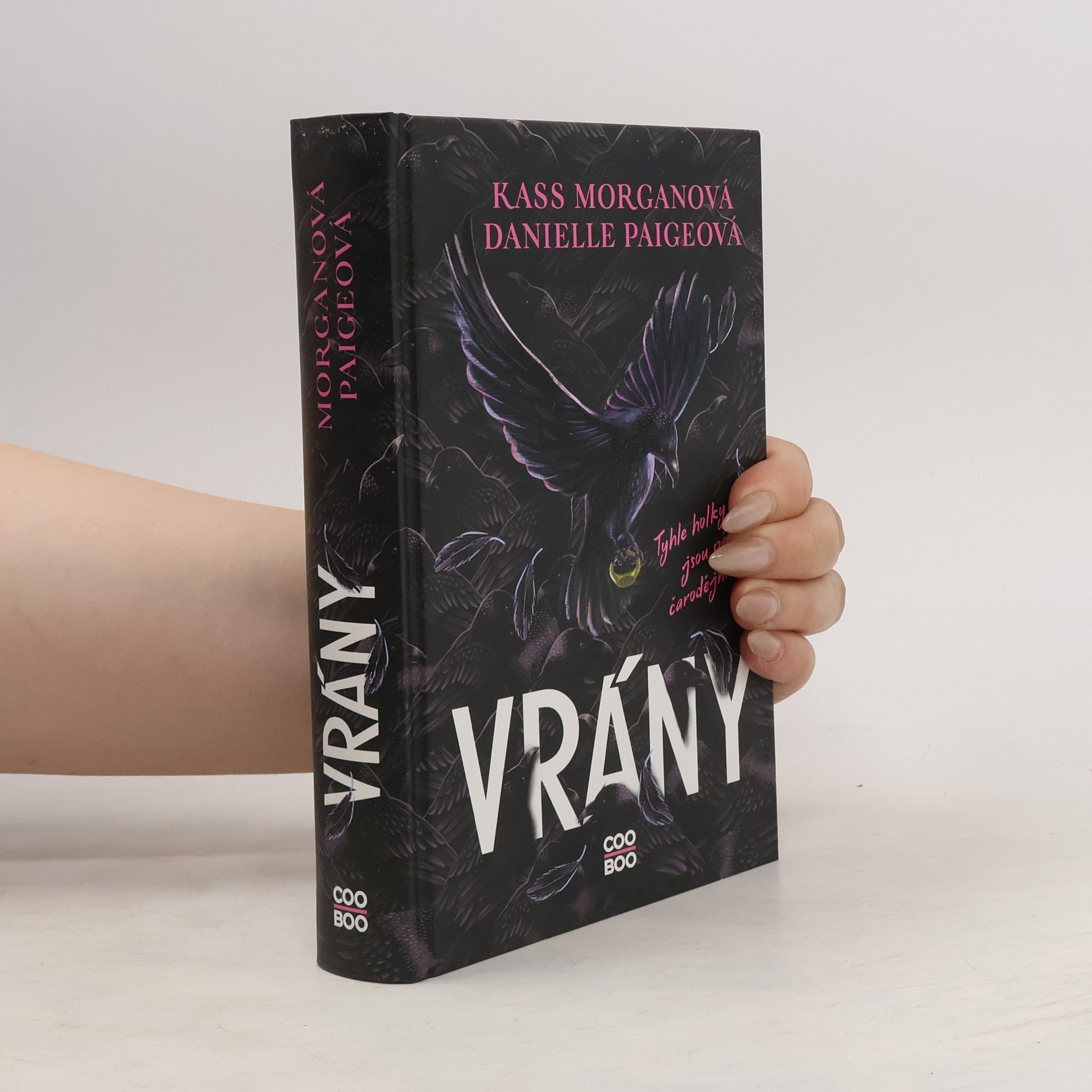 Kass Morgan Vrány