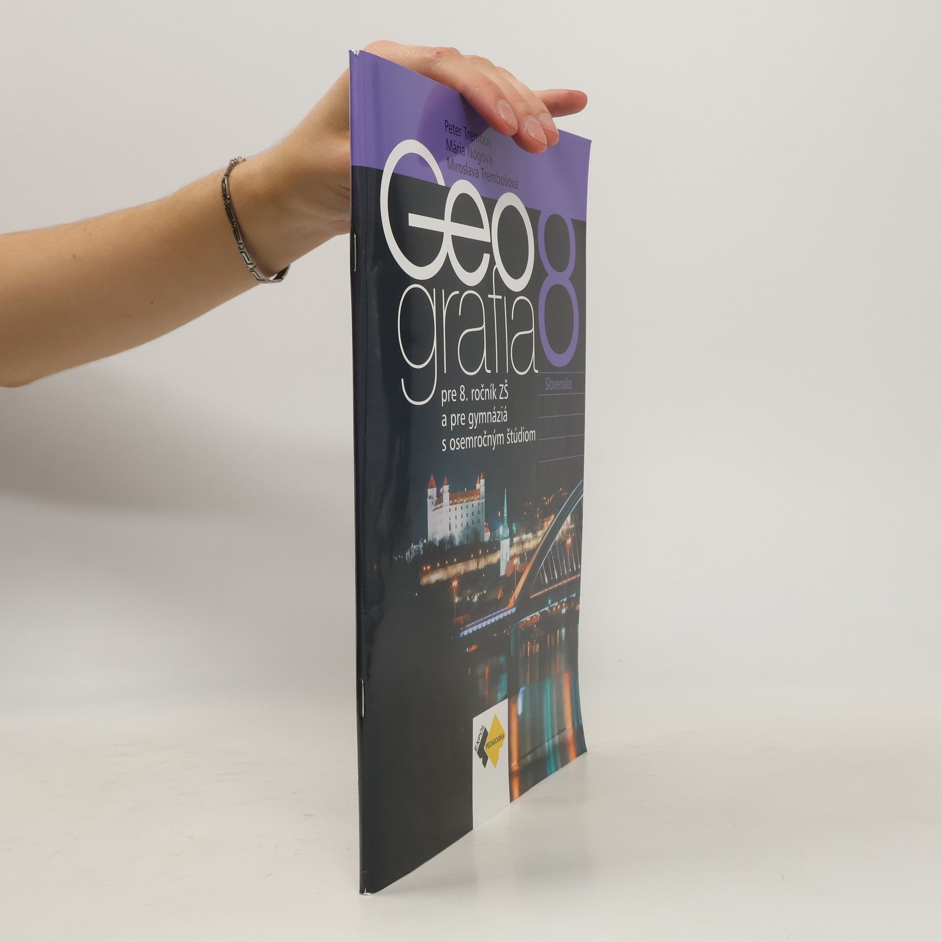 Collectif d'auteurs Geografia pre 8.roč. ZŠ a pre GOŠ - učebnica