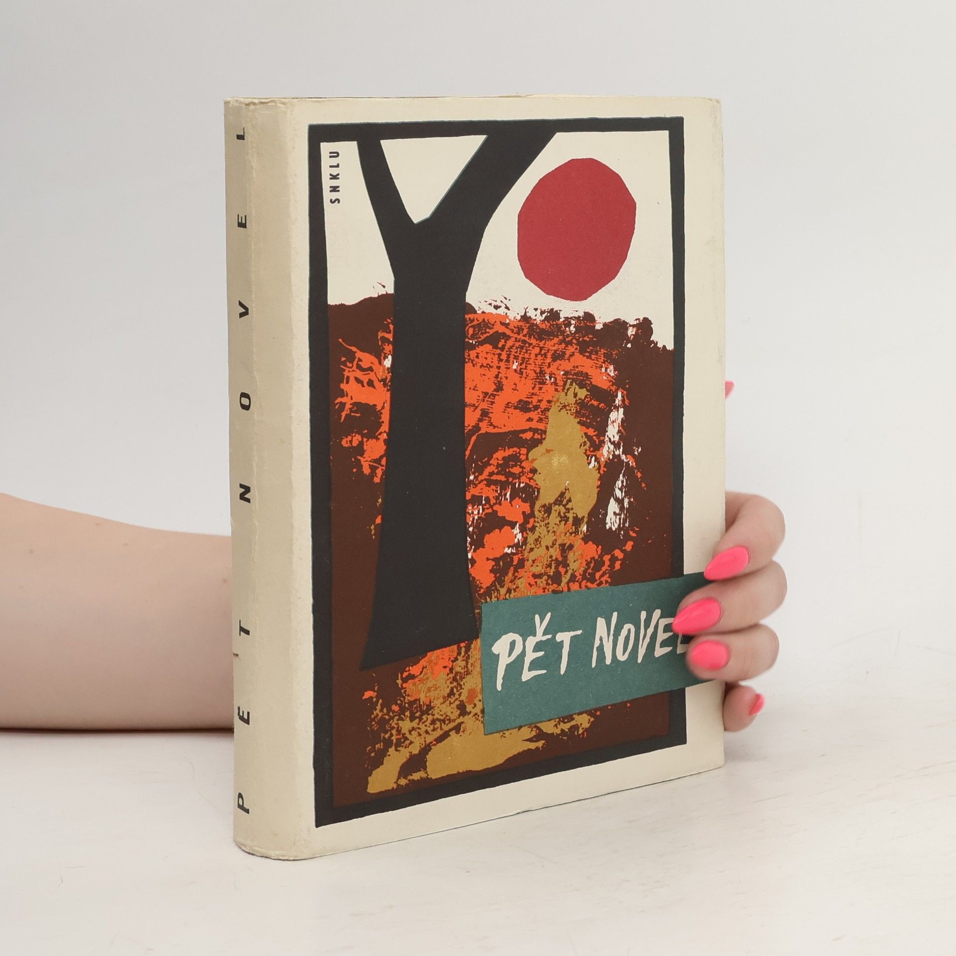 kolektiv Pět novel