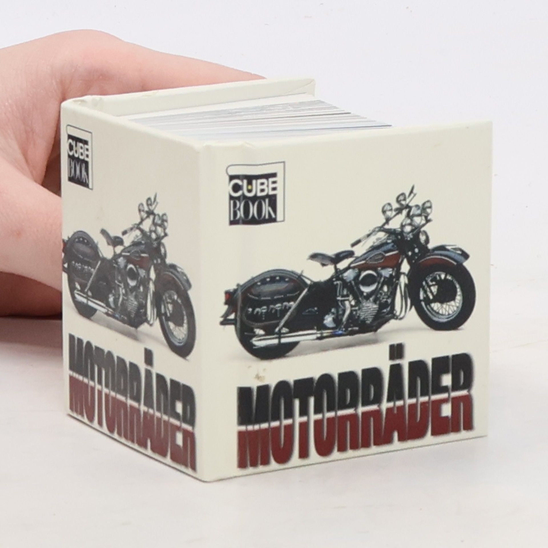 Valeria Manferto De Fabianis Motorräder. Mini Cube 6 Stück in einer Verpackungseinheit