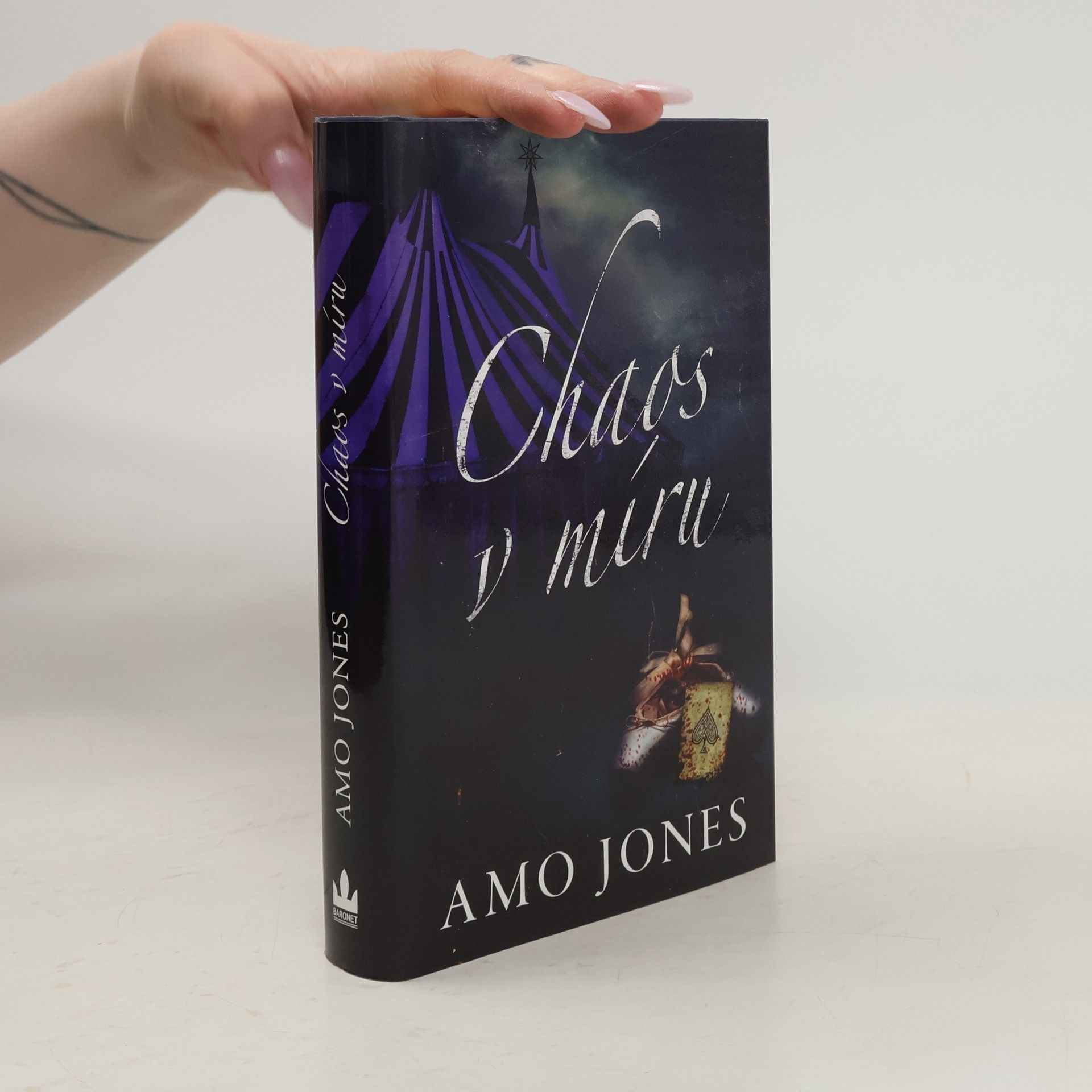 Amo Jones Chaos v míru
