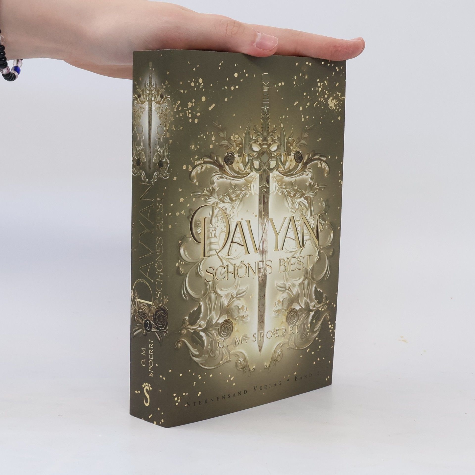 C.M. Spoerri Davyan 02: Schönes Biest