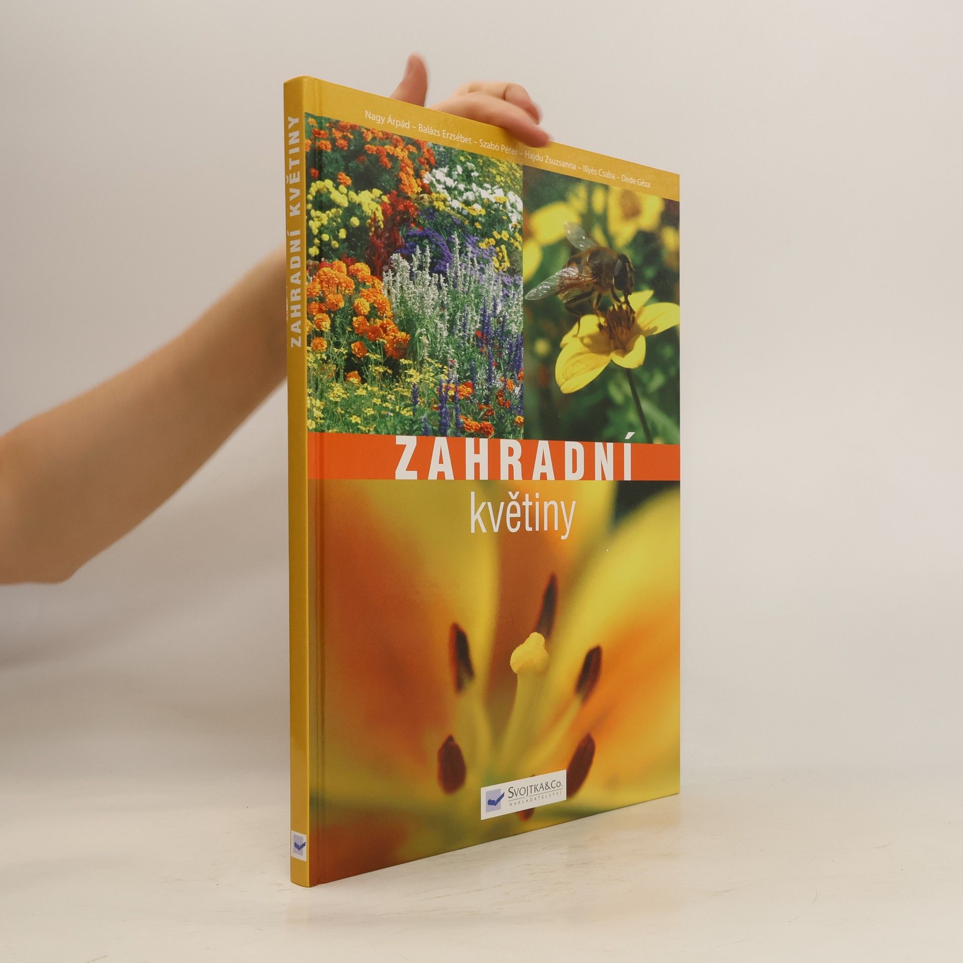kolektiv Zahradní květiny