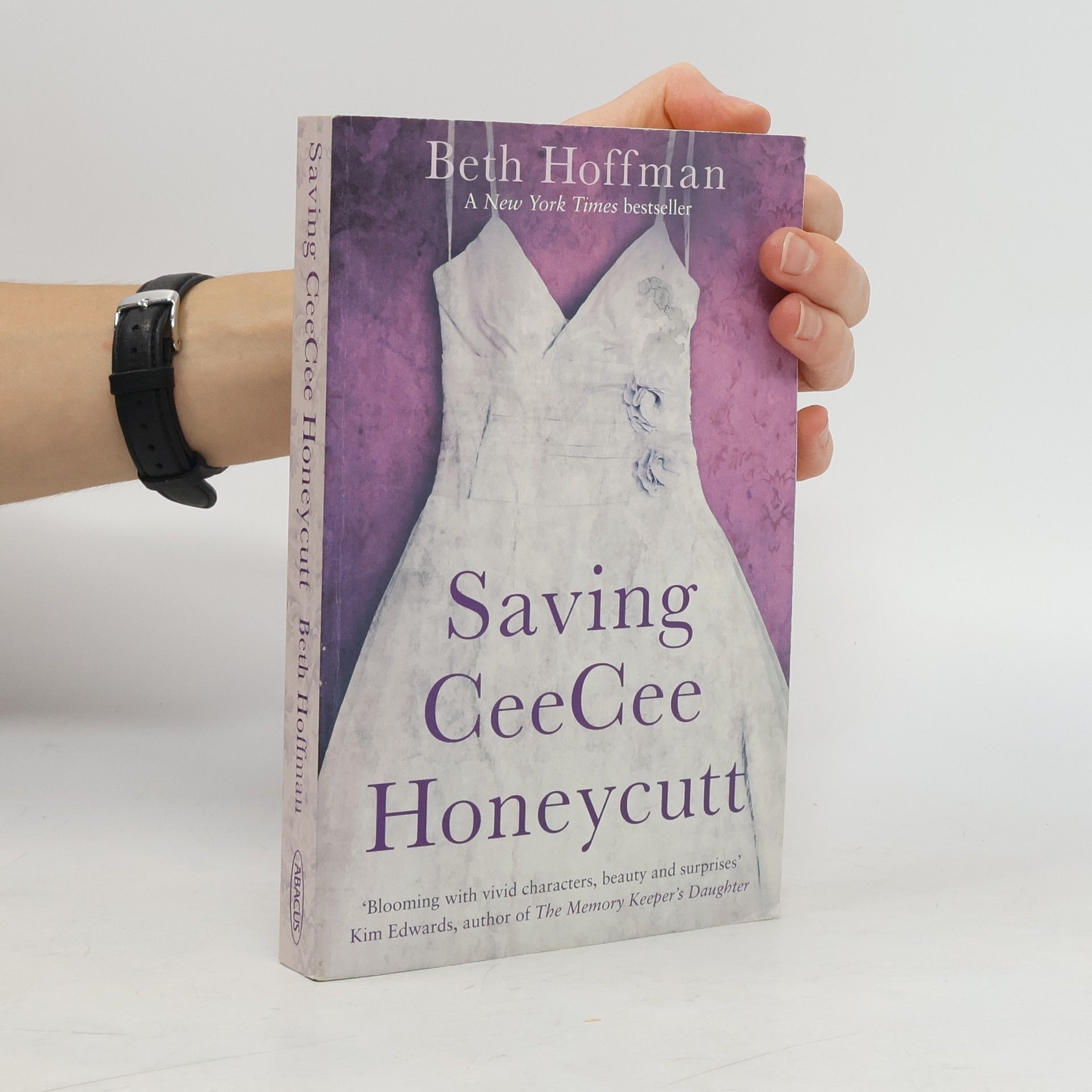 Beth Hoffman Saving CeeCee Honeycutt. Die Frauen von Savannah, englische Ausgabe