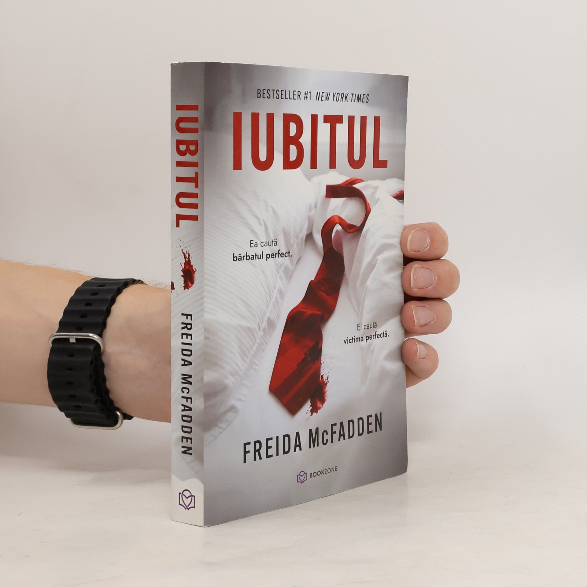 Freida McFadden Iubitul