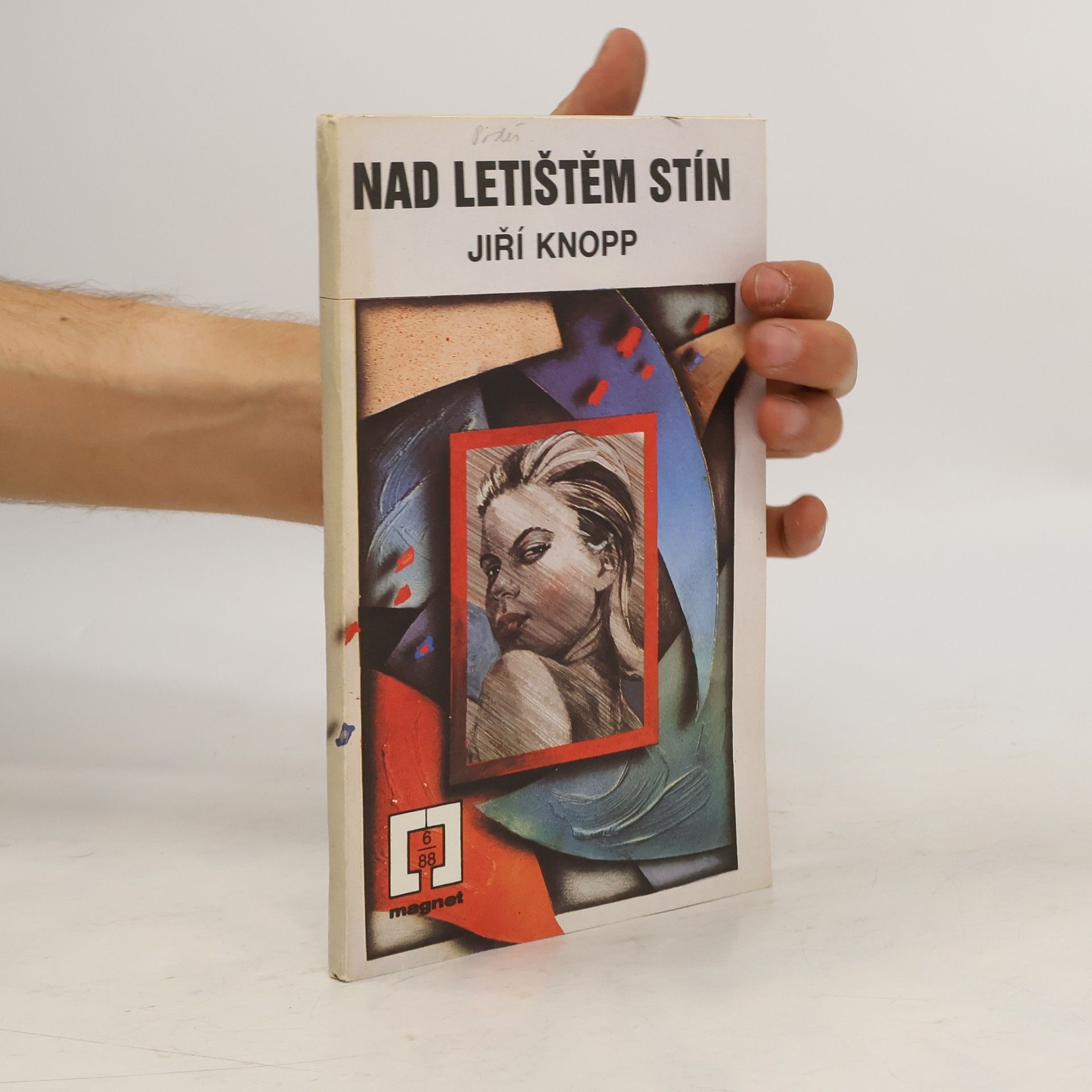 Jiří Knopp Nad letištěm stín