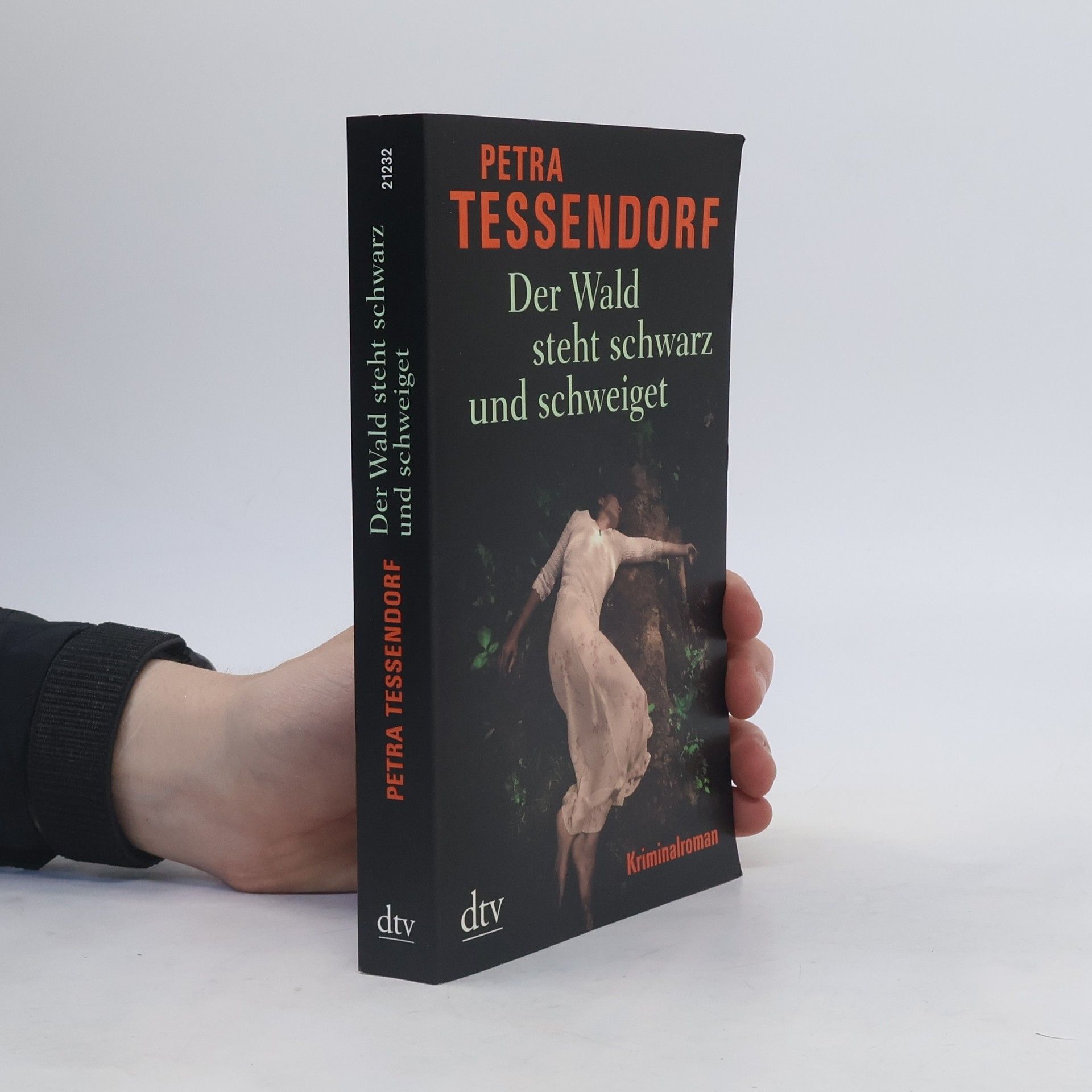 Petra Tessendorf Der Wald steht schwarz und schweiget