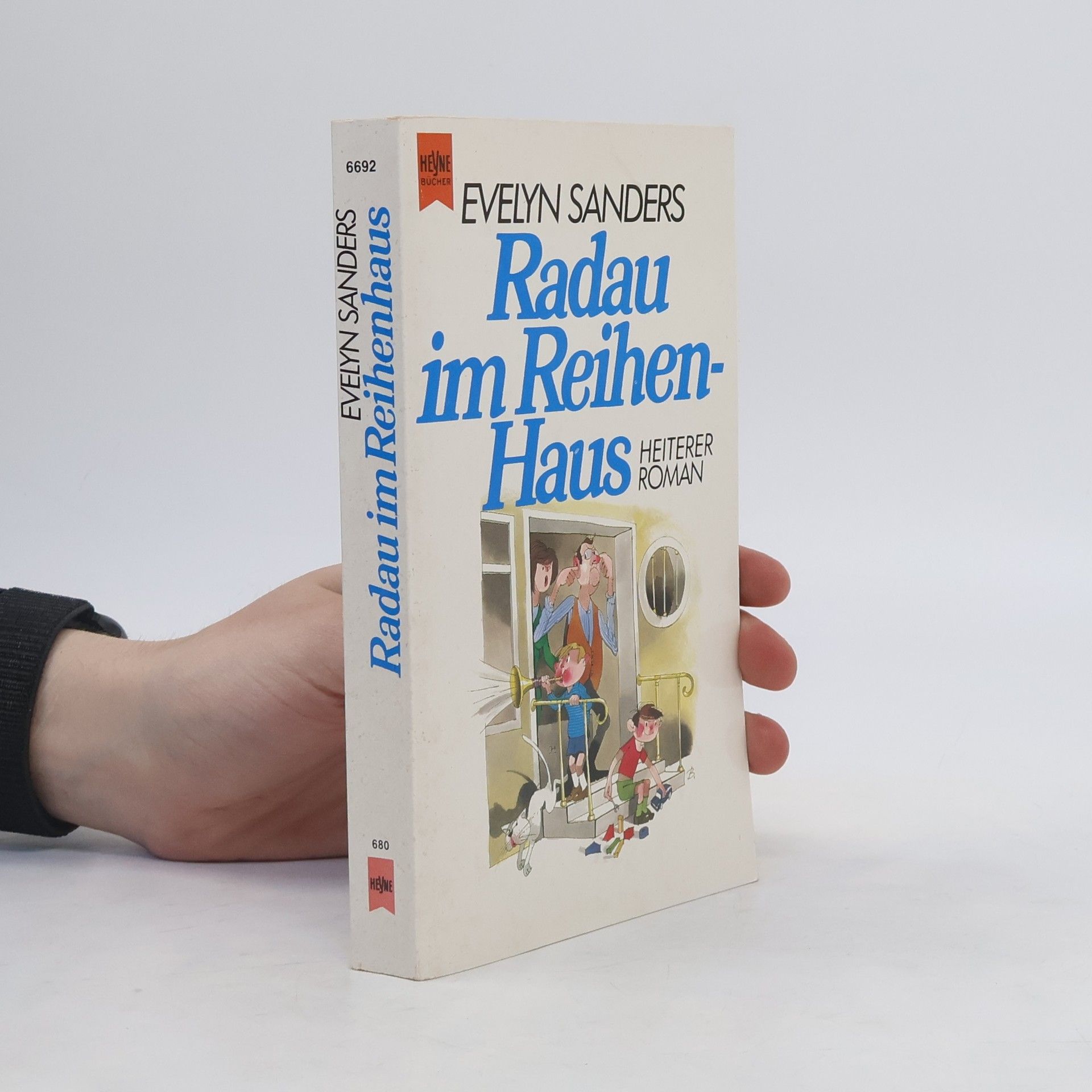 Evelyn Sanders Radau im Reihenhaus