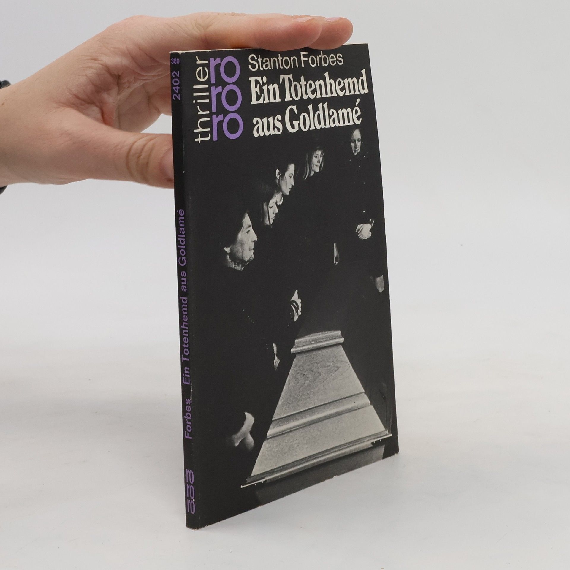 Stanton Forbes Ein Totenhemd aus Goldlamé