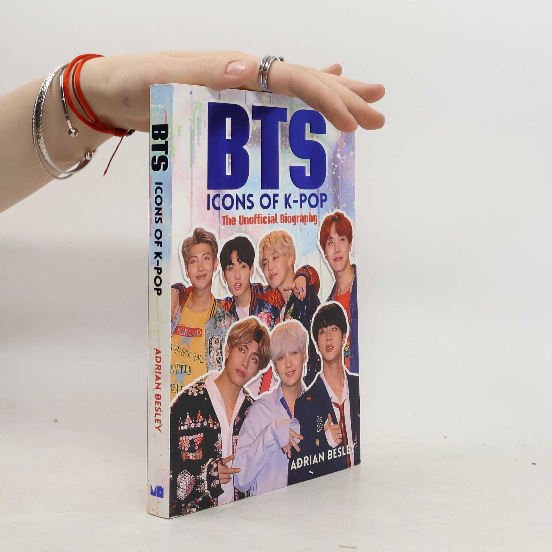 Adrian Besley BTS: Icons of K-Pop - The Unofficial Biography