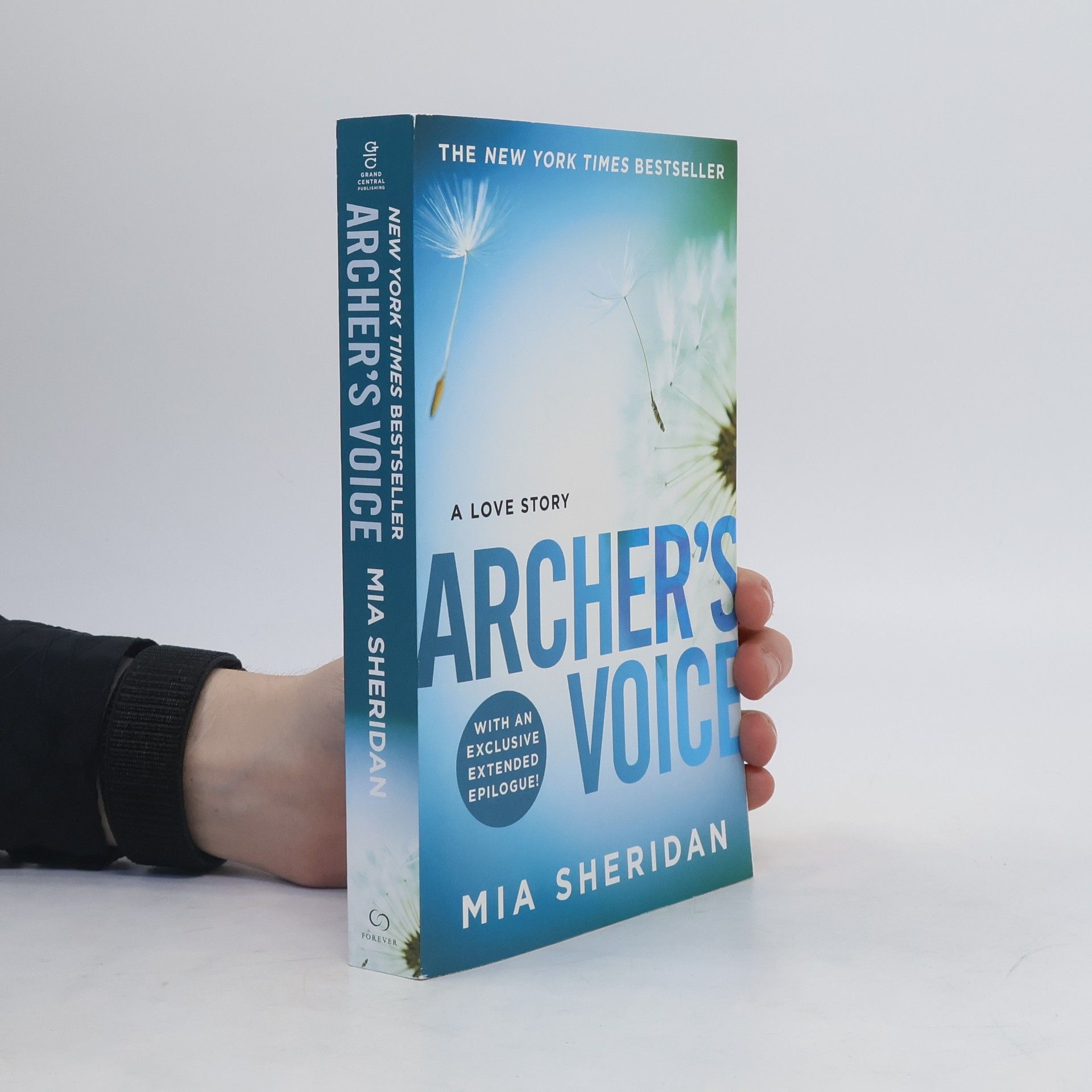 Mia Sheridan Archer's Voice