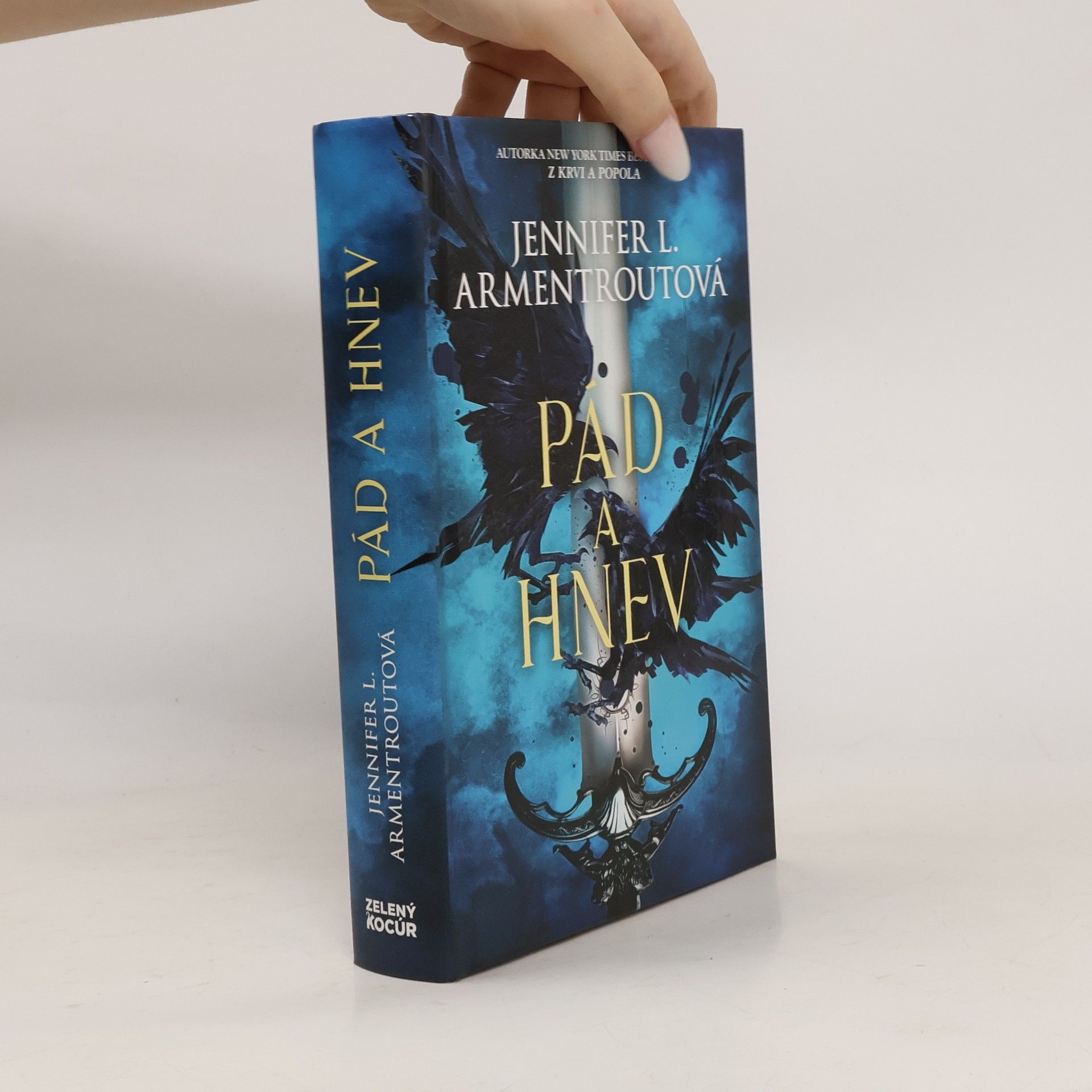 Jennifer Armentrout Pád a hnev