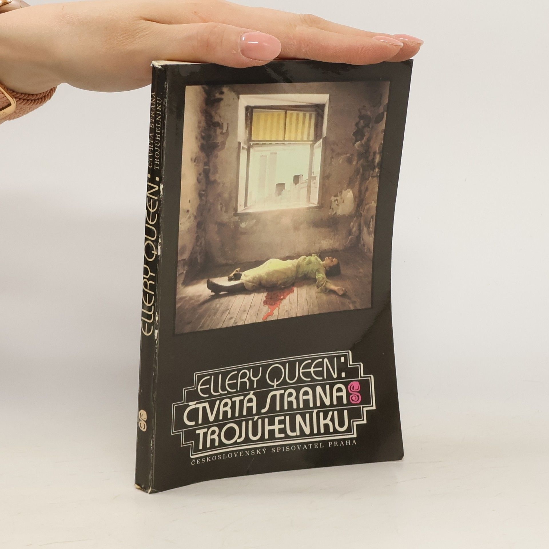 Ellery Queen Čtvrtá strana trojúhelníku