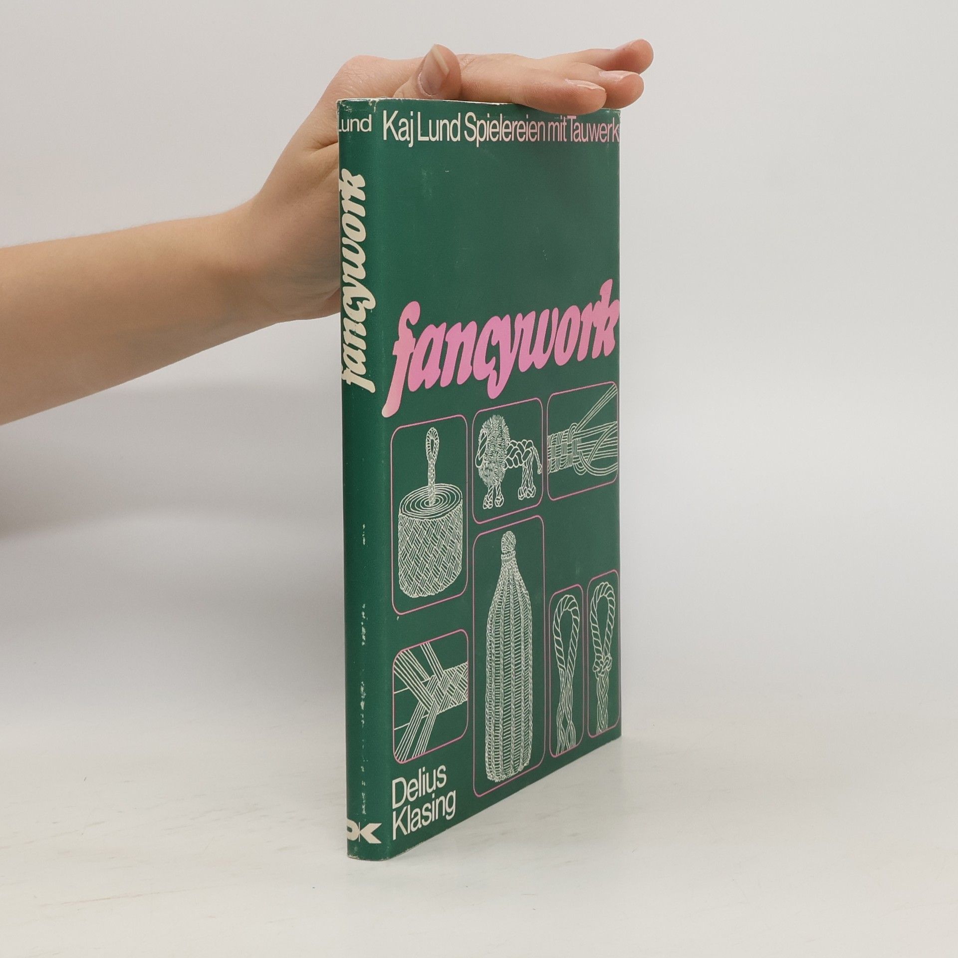 Kaj Lund fancywork