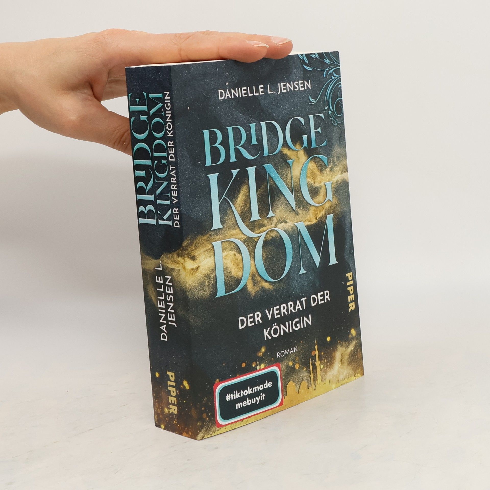 Danielle L. Jensen Bridge Kingdom – Der Verrat der Königin
