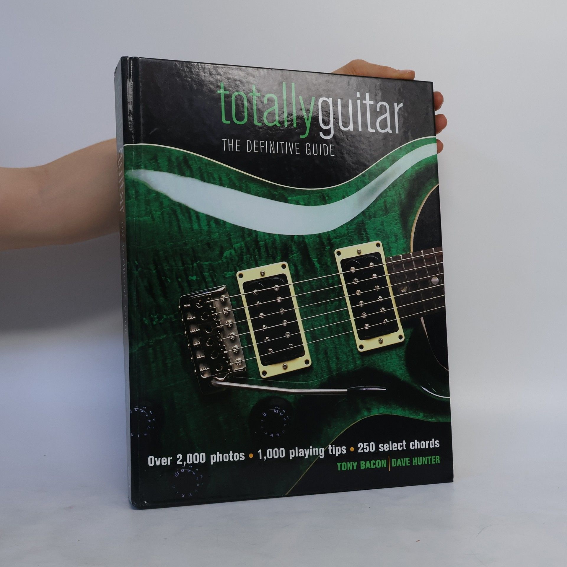 Tony Bacon Totally Guitar