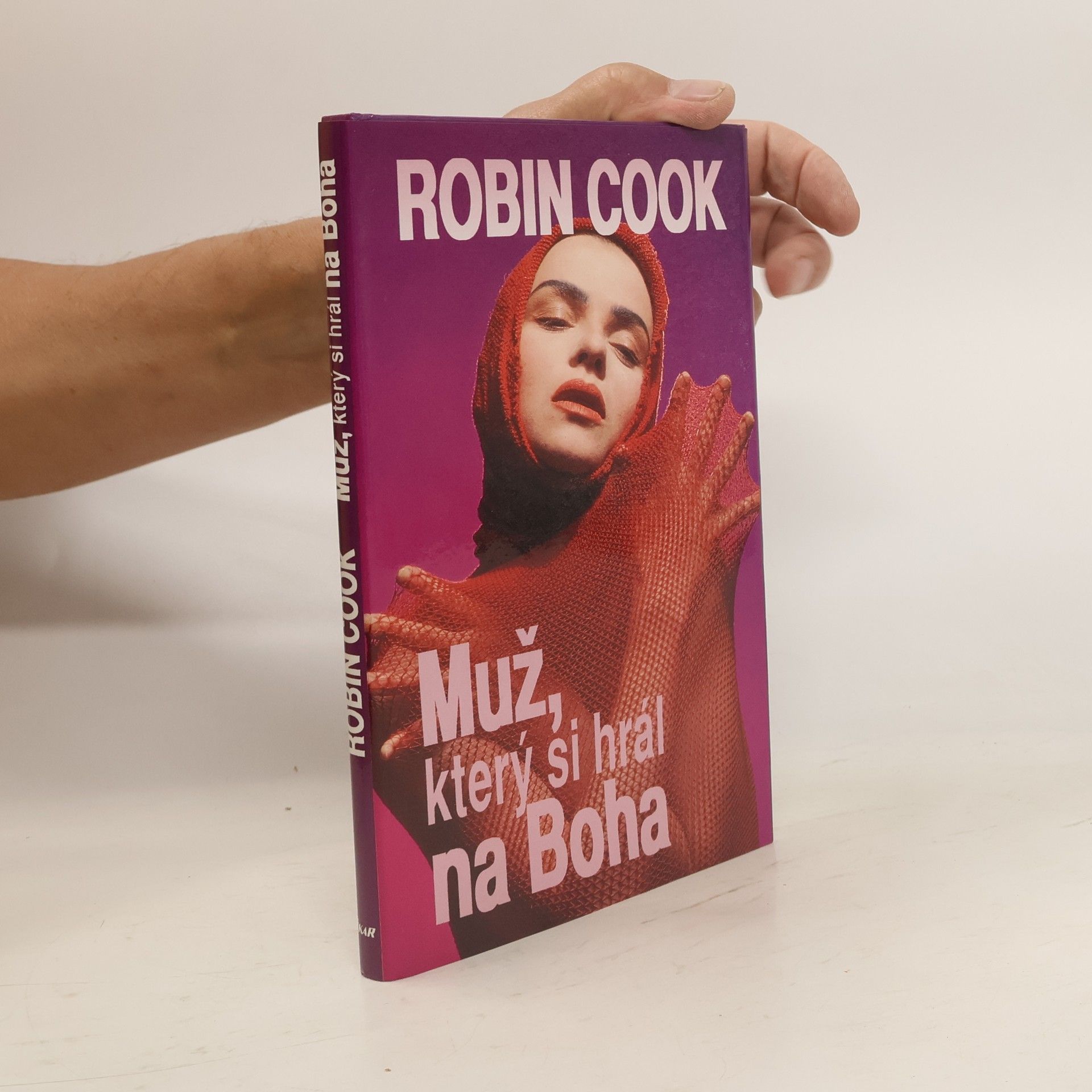 Robin Cook Muž, ktorý sa hral na Boha