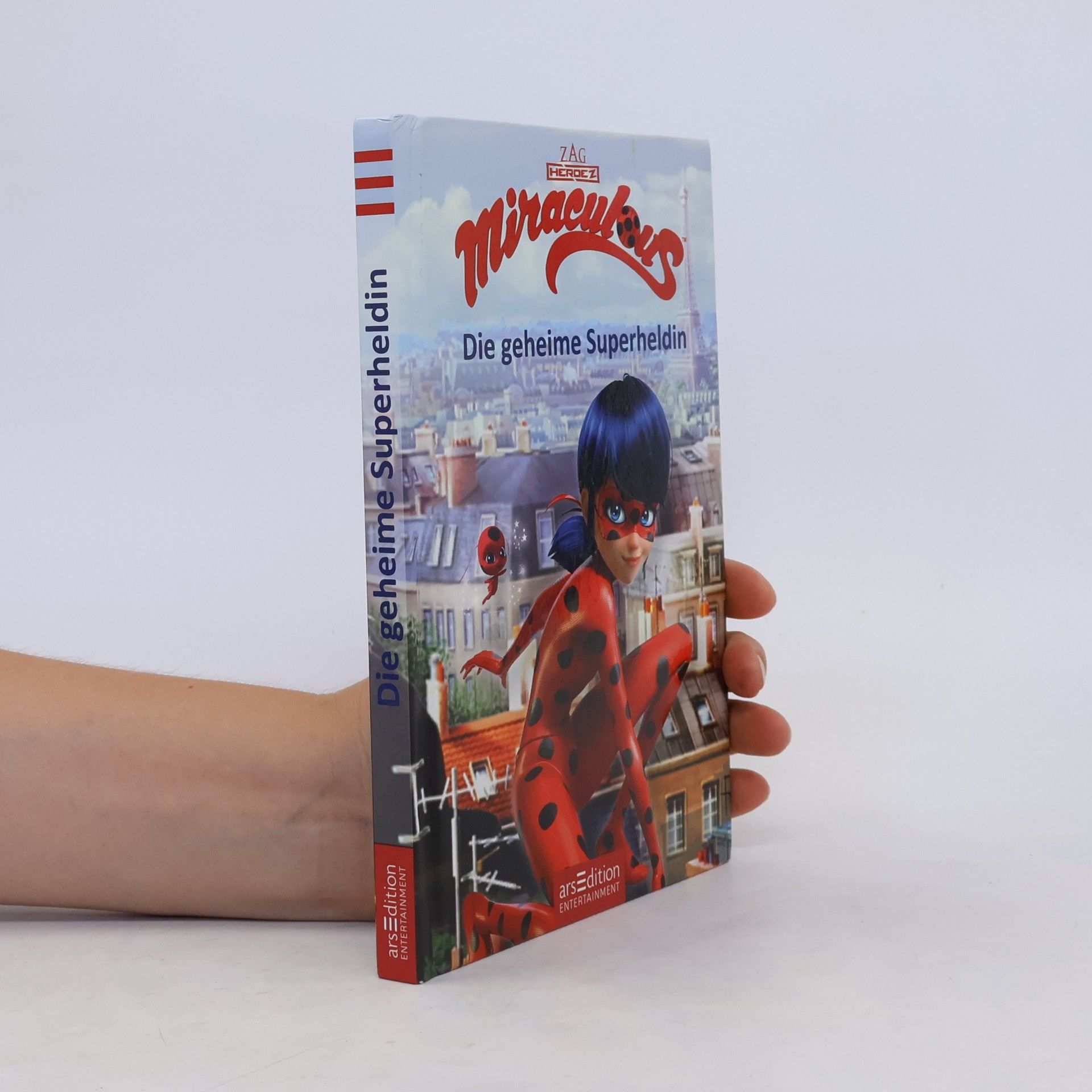 kolektiv Miraculous, Geschichten von Ladybug und Cat Noir - die geheime Superheldin