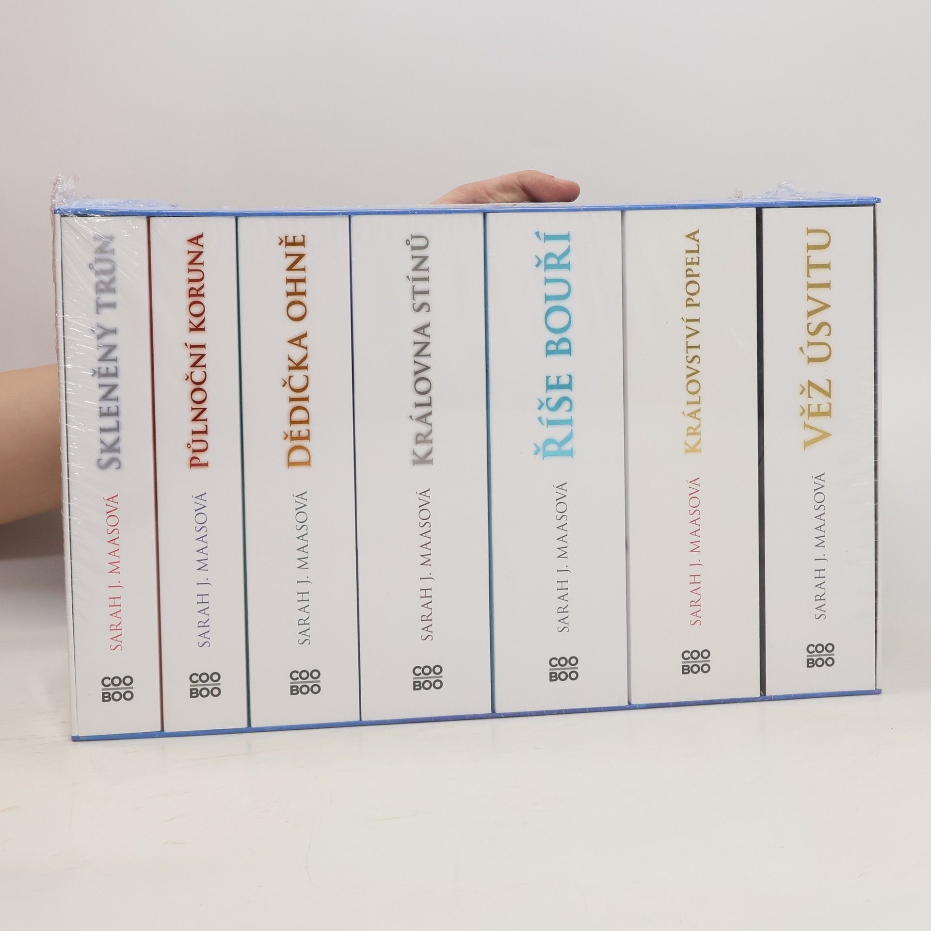 Sarah J. Maas Skleněný trůn 1-7 (box)